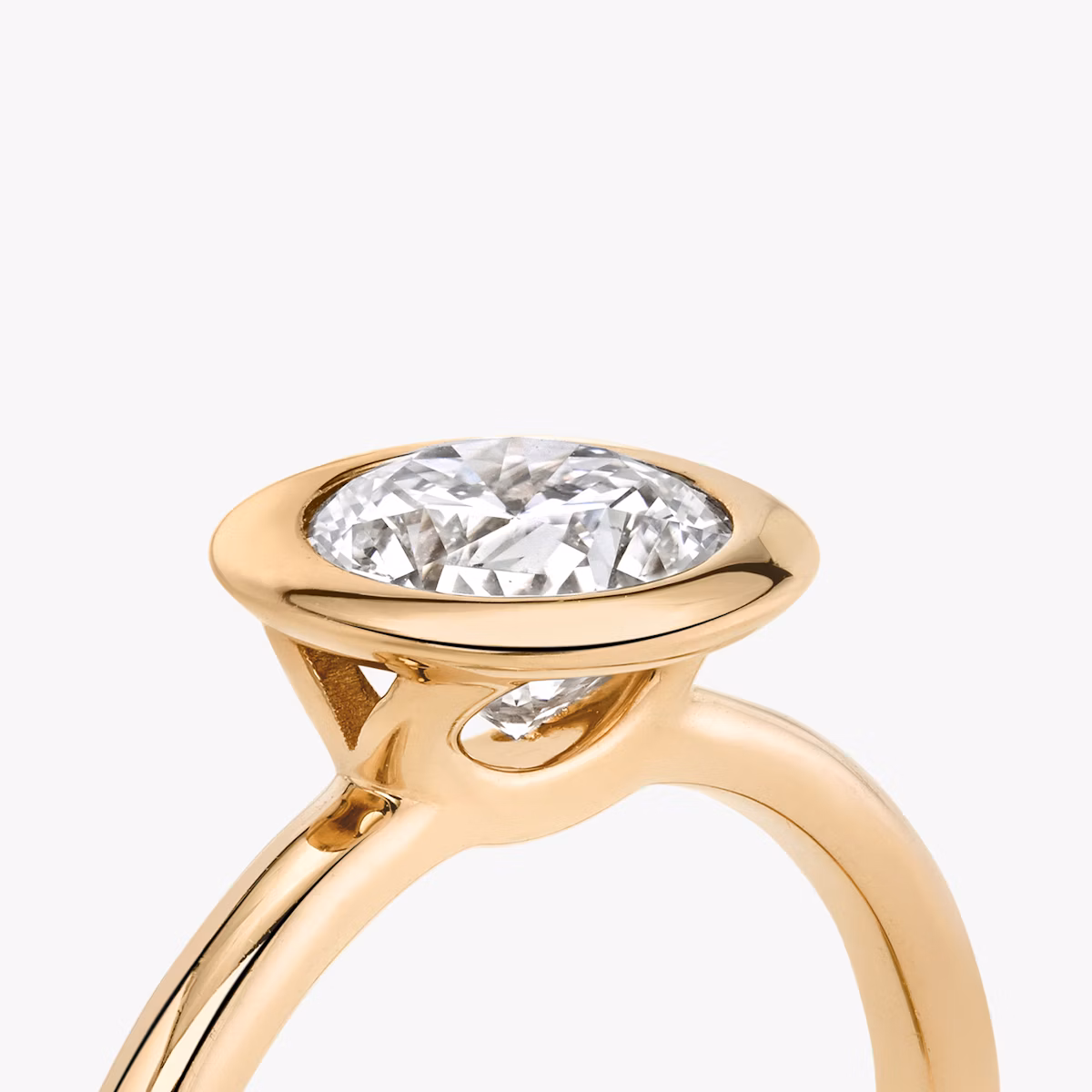 The Signature Bezel | Round Brilliant | 14k | Rose Gold | bandAccent: Plain | caratWeight: other | diamondOrientation: vertical
