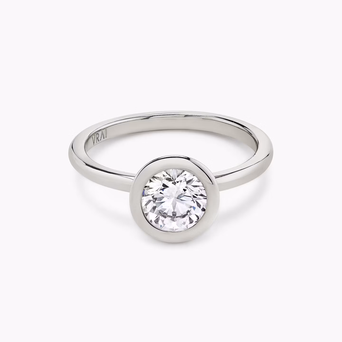 The Signature Bezel | Round Brilliant | 18k | White Gold | bandAccent: Plain | caratWeight: other | diamondOrientation: vertical