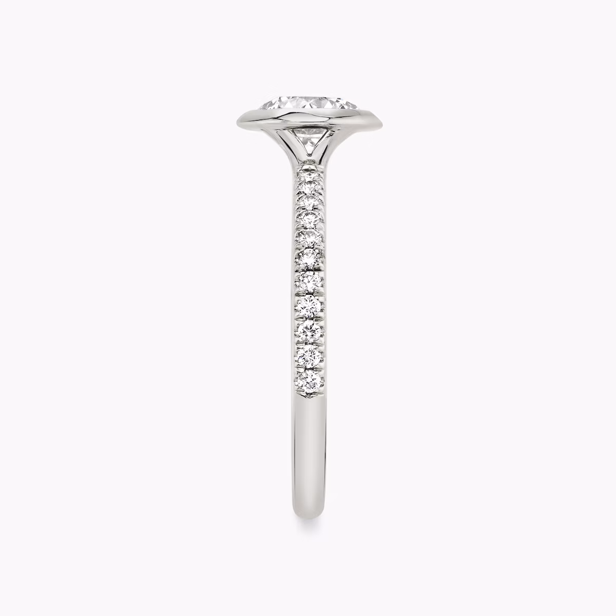 The Signature Bezel | Round Brilliant | 18k | White Gold | bandAccent: Pavé | caratWeight: 1.0ct | diamondOrientation: vertical