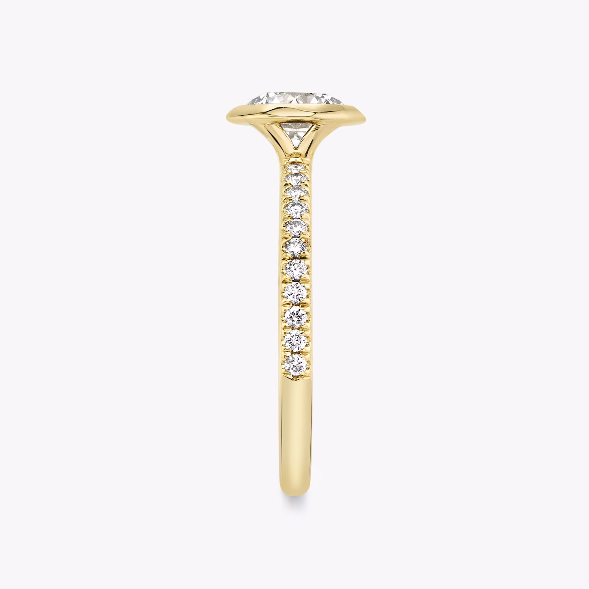 The Signature Bezel | Round Brilliant | 18k | Yellow Gold | bandAccent: Pavé | caratWeight: other | diamondOrientation: vertical