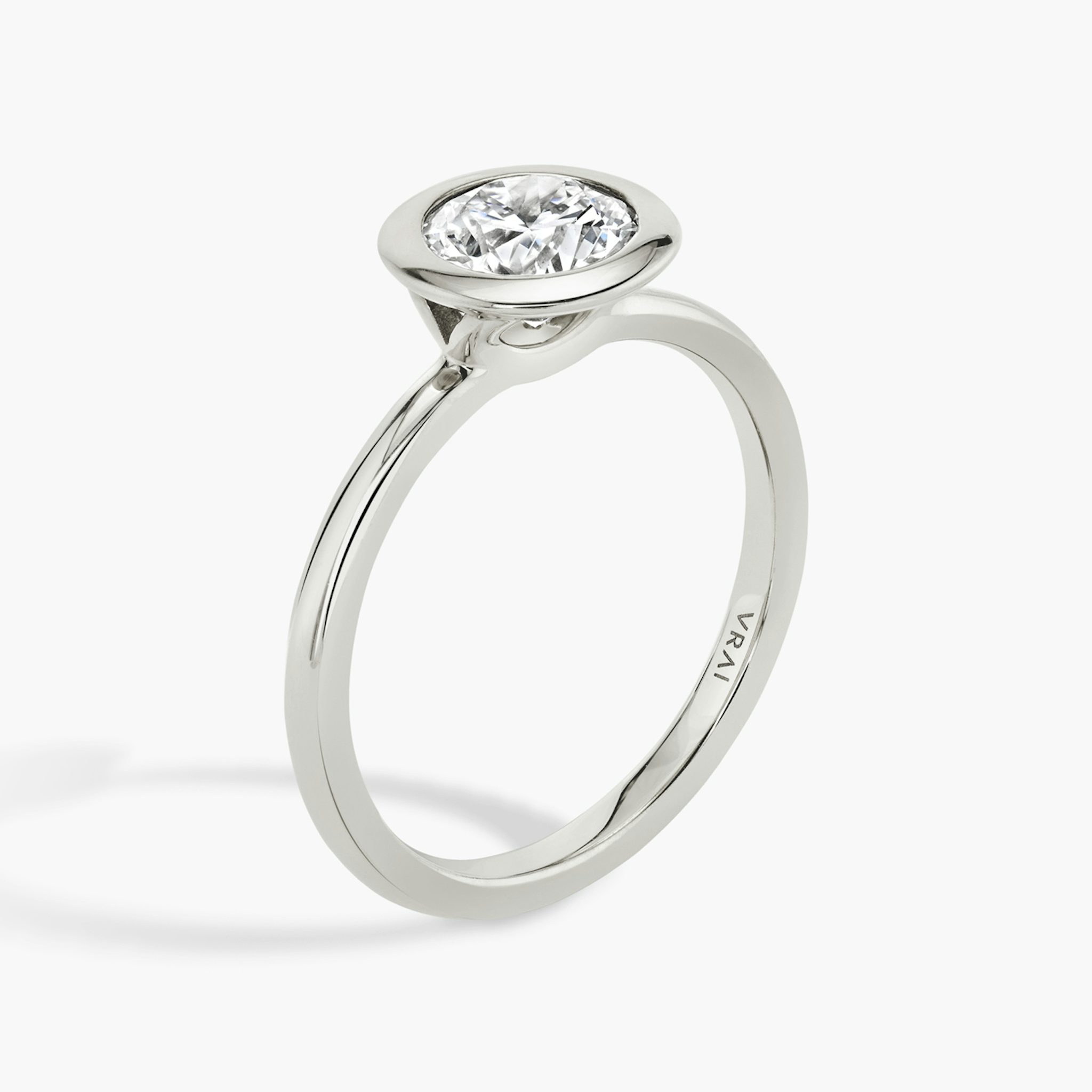 The Signature Bezel | Round Brilliant | 18k | White Gold | bandAccent: Plain | caratWeight: 1.0ct | diamondOrientation: horizontal