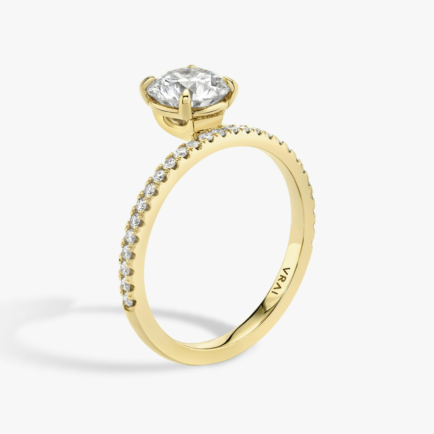 The Hover | Round Brilliant | 18k | Yellow Gold | bandAccent: Pavé | caratWeight: other | diamondOrientation: vertical