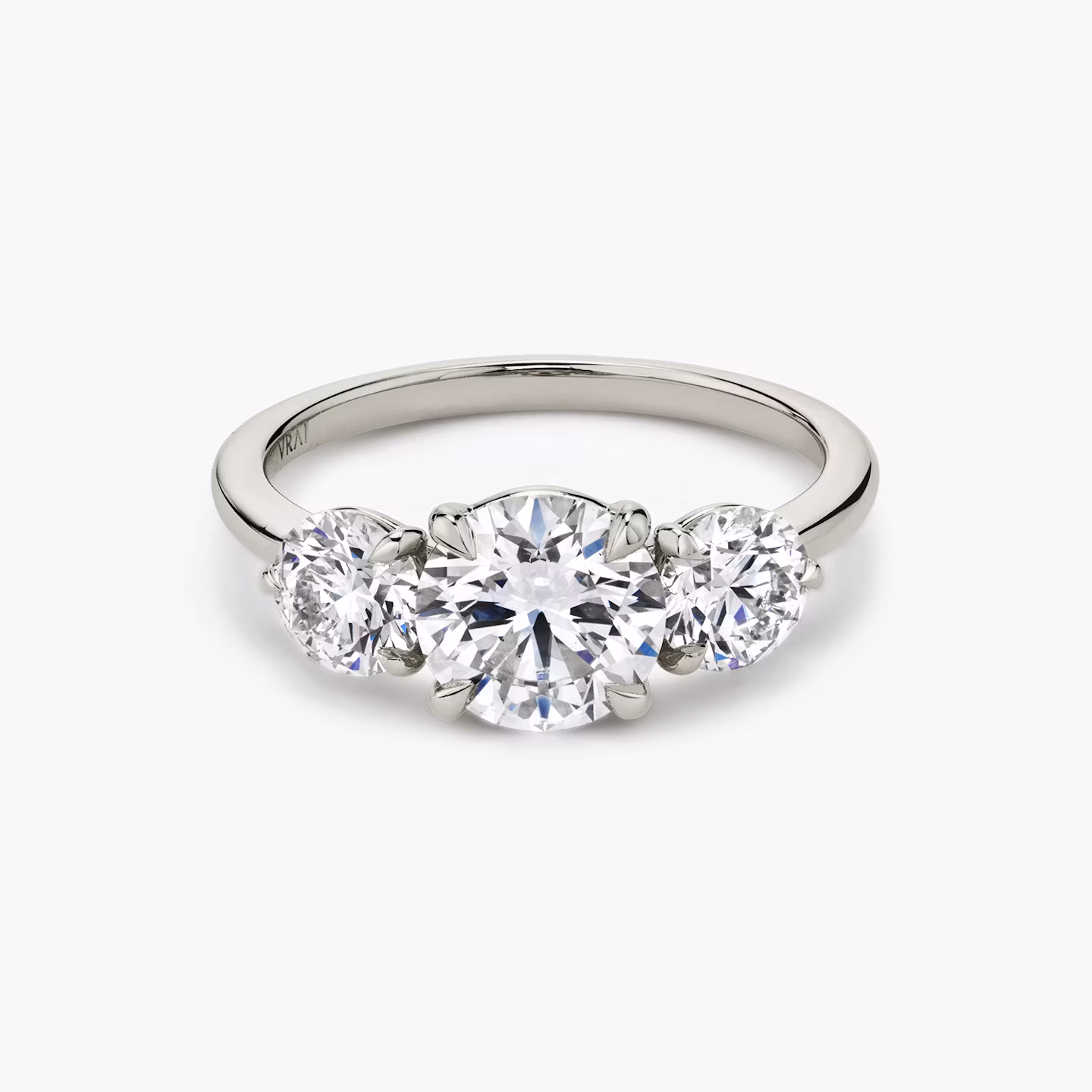 The Three Stone Round Brilliant | White Gold