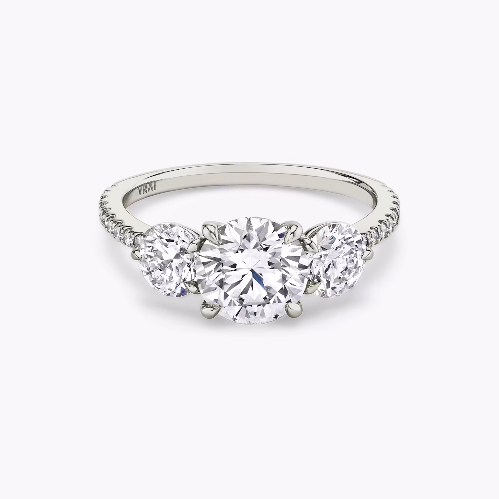 Three Stone Round Brilliant | Platinum