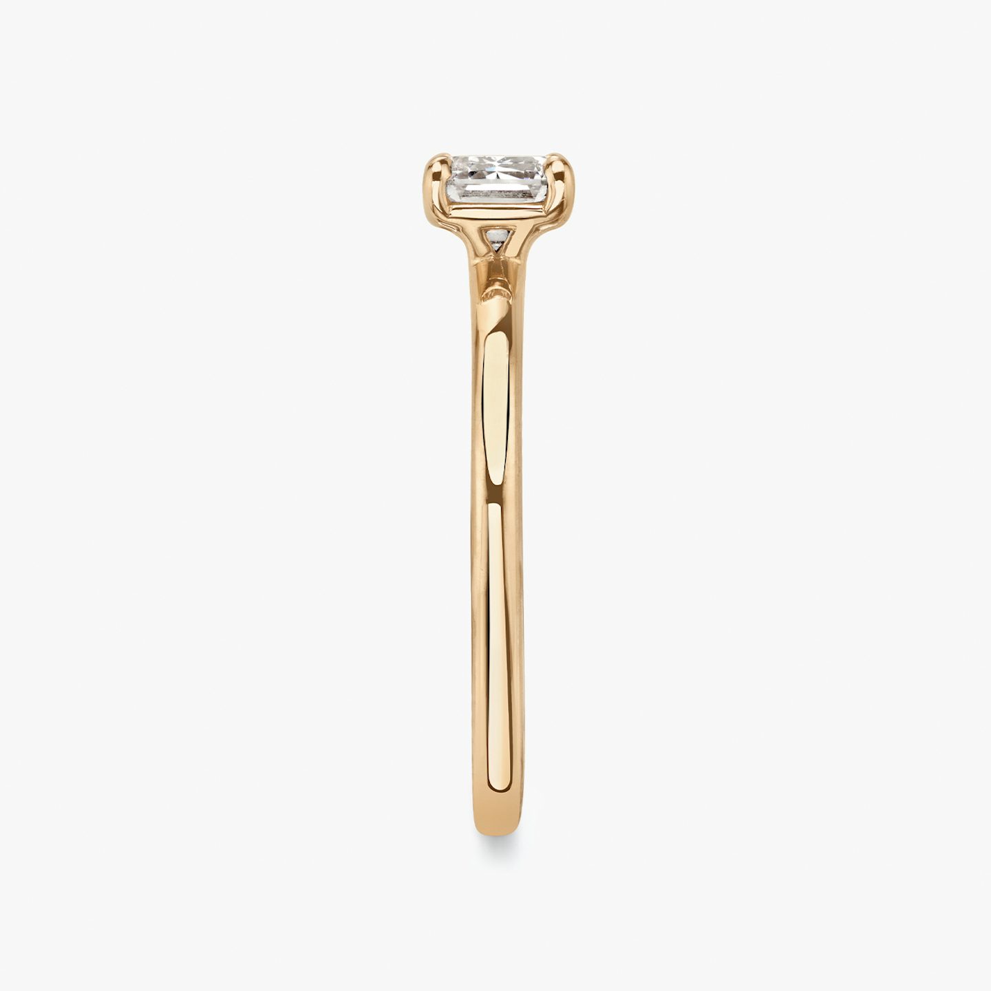 Anillo de compromiso Signature | Esmeralda | 14k | Oro rosa | bandAccent: Simple | bandWidth: standard | diamondOrientation: horizontal | hiddenHalo: no | caratWeight: other