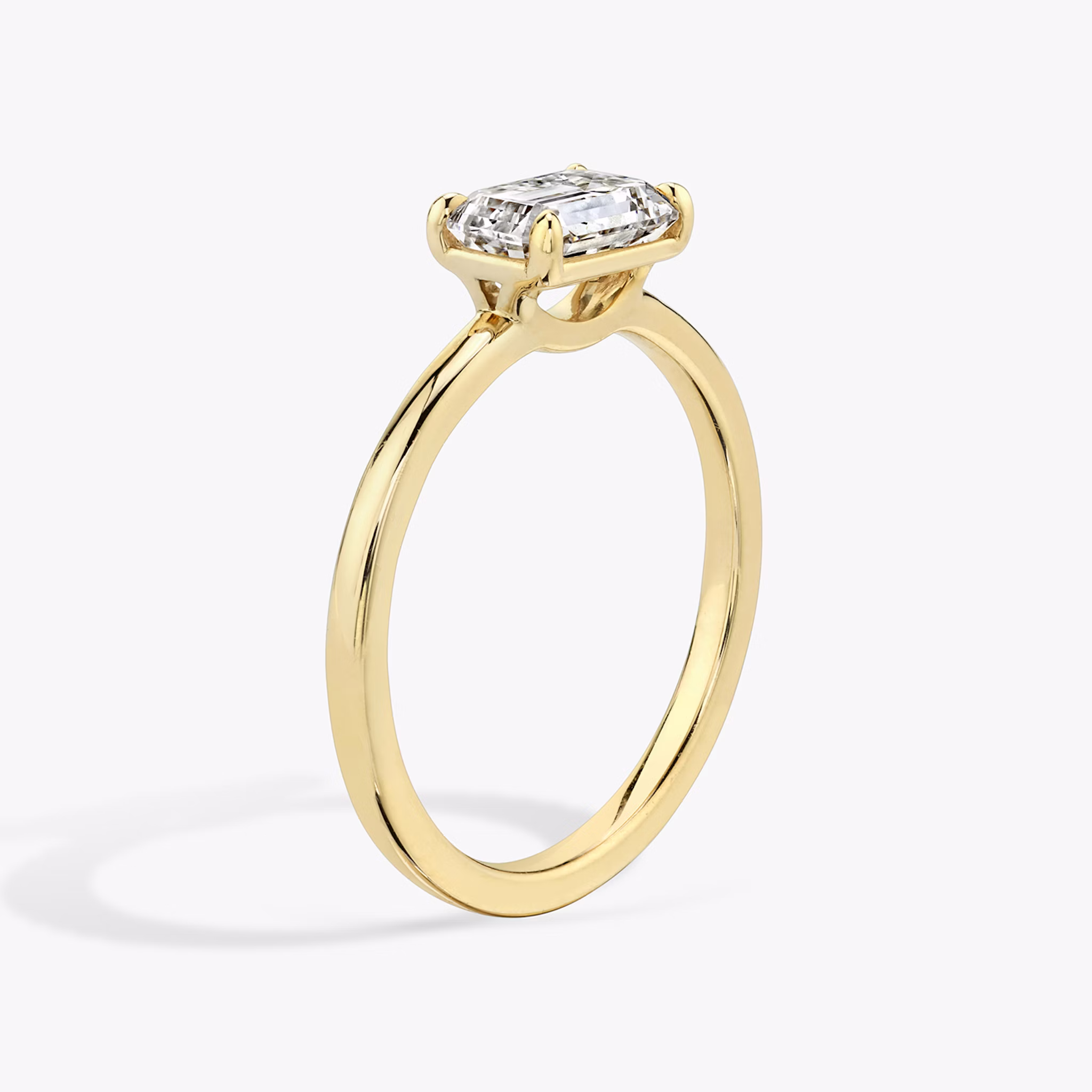 The Signature | Emerald | 18k | Yellow Gold | bandAccent: Plain | bandWidth: standard | diamondOrientation: horizontal | hiddenHalo: no | caratWeight: other