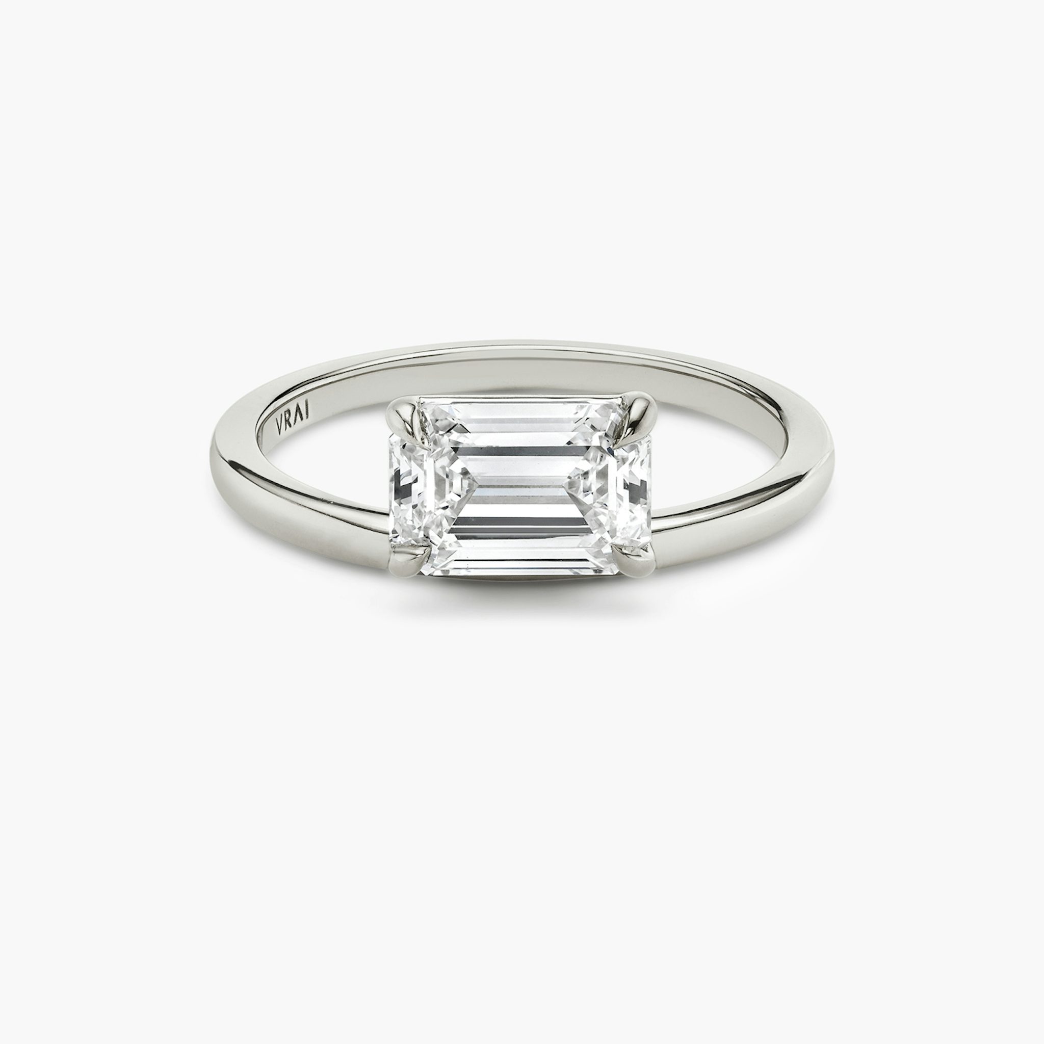 The Hover | Emerald | Platinum | bandAccent: Plain | diamondOrientation: vertical | caratWeight: other