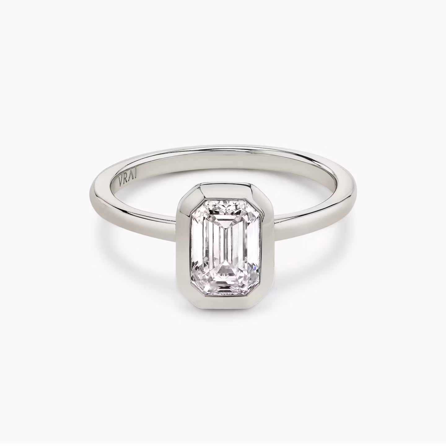 The Signature Bezel Emerald | Platinum