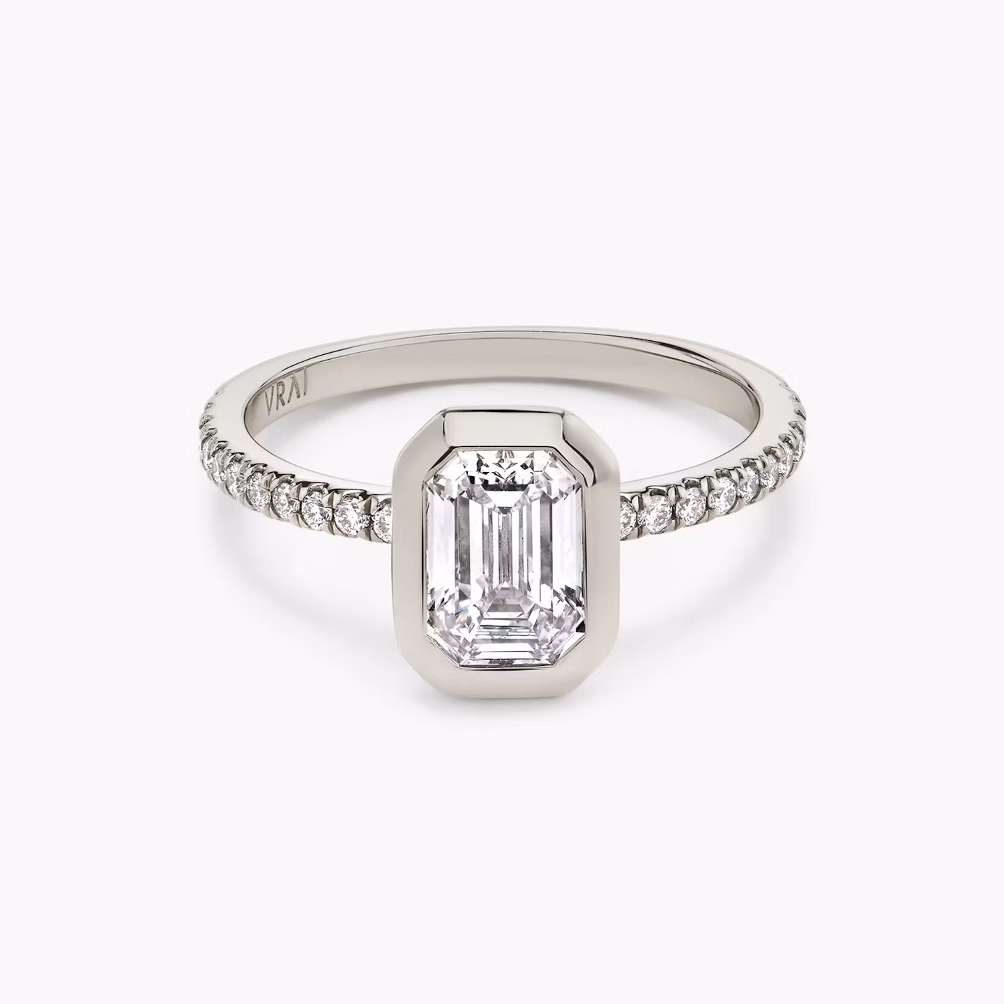 The Signature Bezel Emerald | White Gold