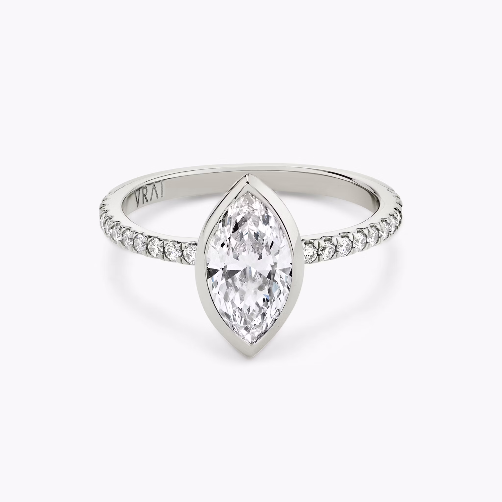 The Signature Bezel | Marquise | Platinum | bandAccent: Pavé | diamondOrientation: vertical | caratWeight: other