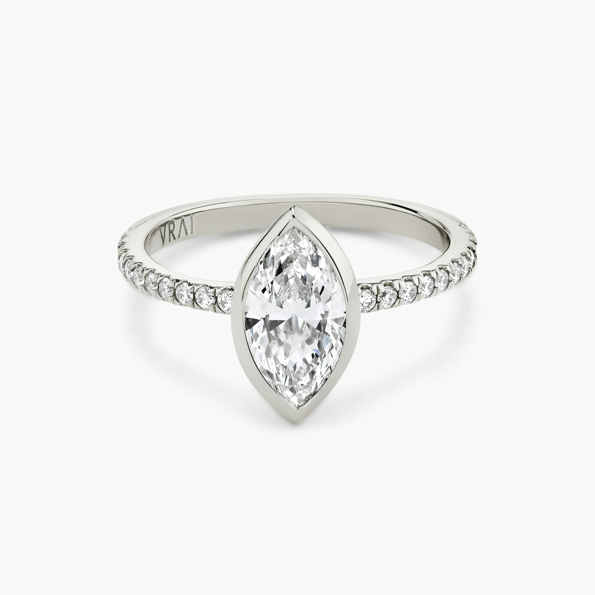 The Signature Bezel | Marquise | Platinum | bandAccent: Pavé | diamondOrientation: vertical | caratWeight: other