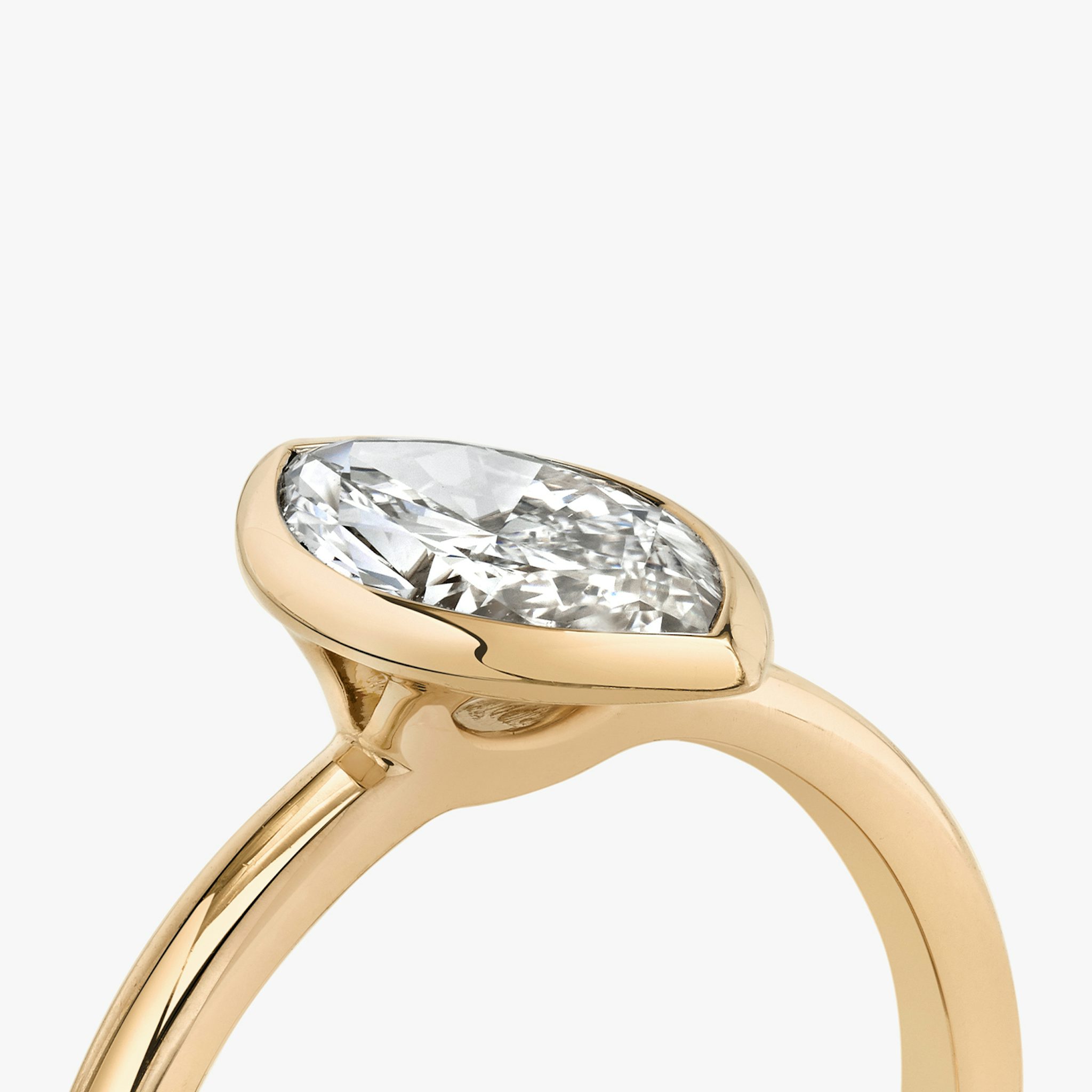The Signature Bezel | Marquise | 14k | Rose Gold | bandAccent: Plain | diamondOrientation: vertical | caratWeight: other