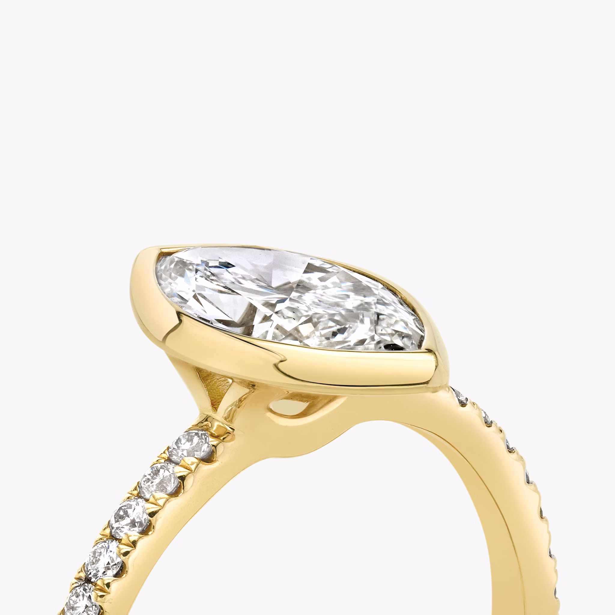 The Signature Bezel | Marquise | 18k | Yellow Gold | bandAccent: Pavé | diamondOrientation: vertical | caratWeight: other