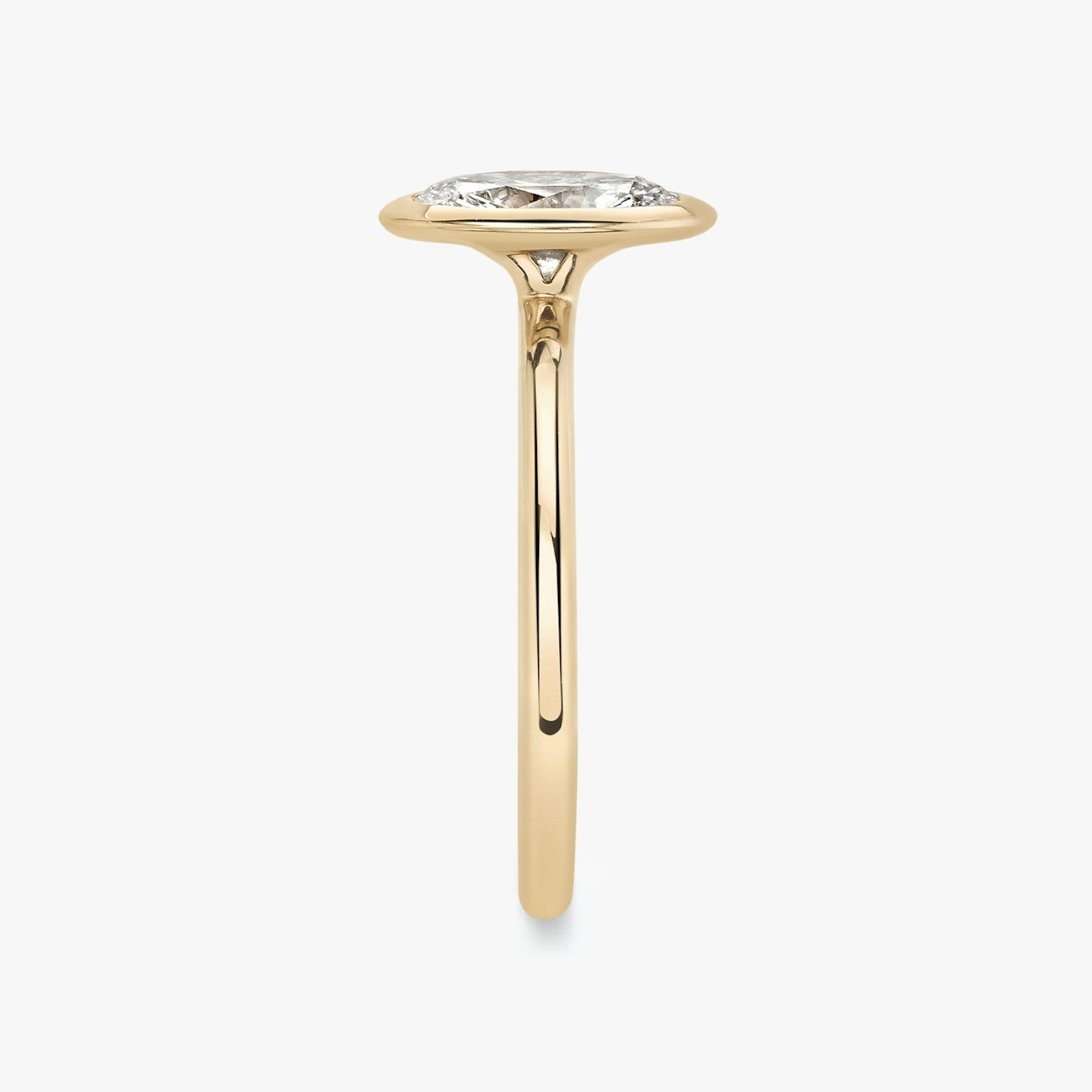 The Signature Bezel | Oval | 14k | Rose Gold | bandAccent: Plain | diamondOrientation: vertical | caratWeight: other
