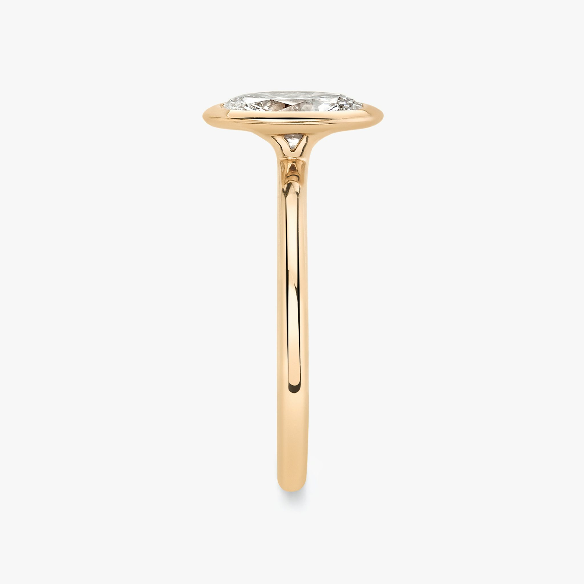 The Signature Bezel | Oval | 14k | Rose Gold | bandAccent: Plain | diamondOrientation: vertical | caratWeight: other