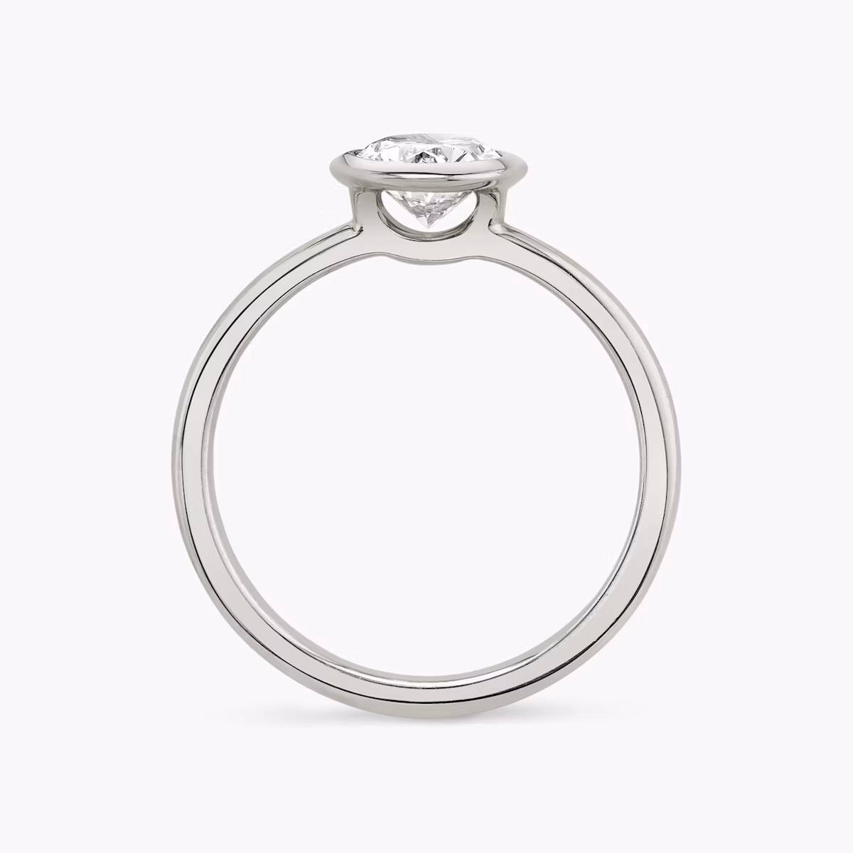 The Signature Bezel | Oval | 18k | White Gold | bandAccent: Plain | diamondOrientation: vertical | caratWeight: other