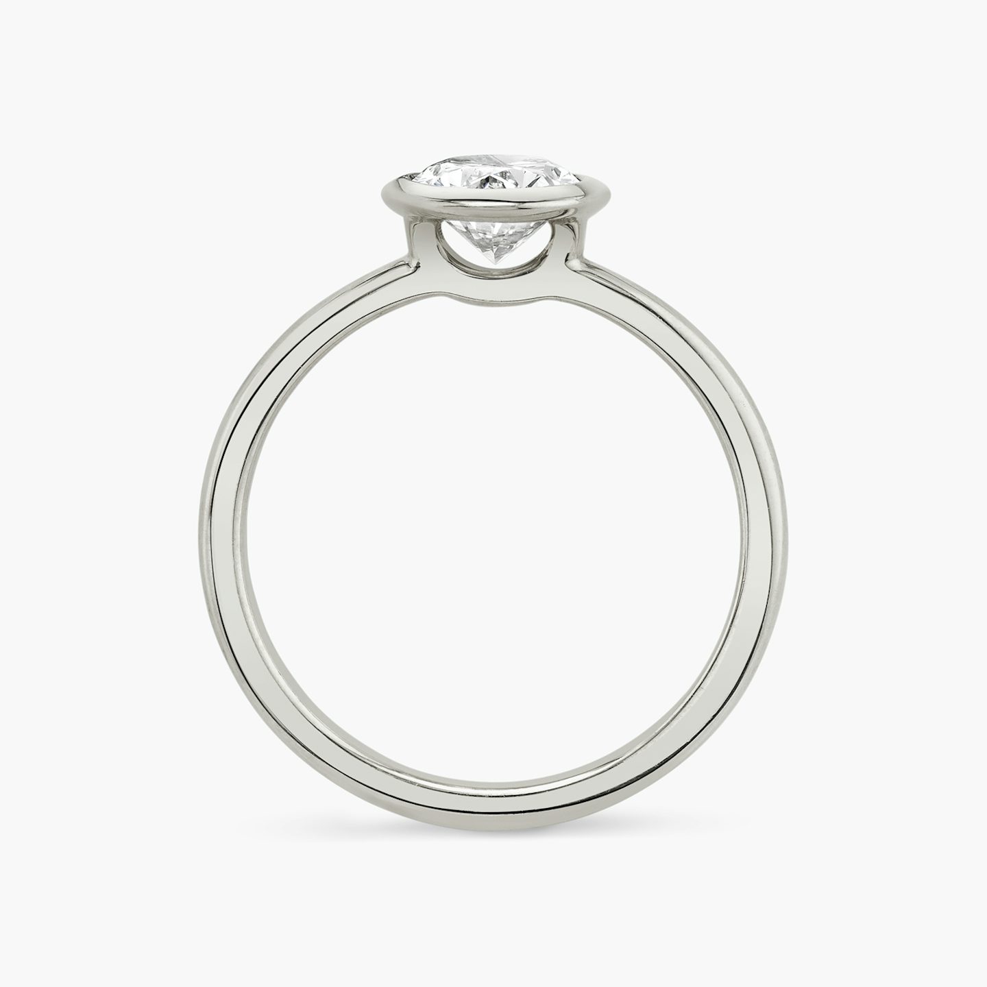 The Signature Bezel | Oval | 18k | White Gold | bandAccent: Plain | diamondOrientation: vertical | caratWeight: other