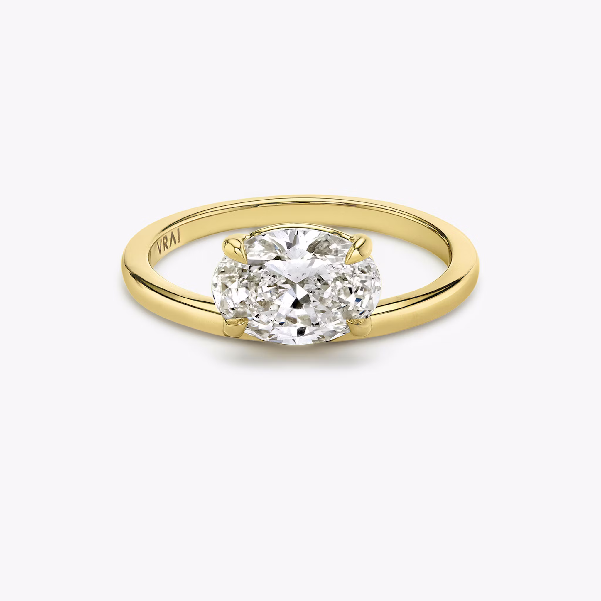 Hover Oval | Yellow Gold
