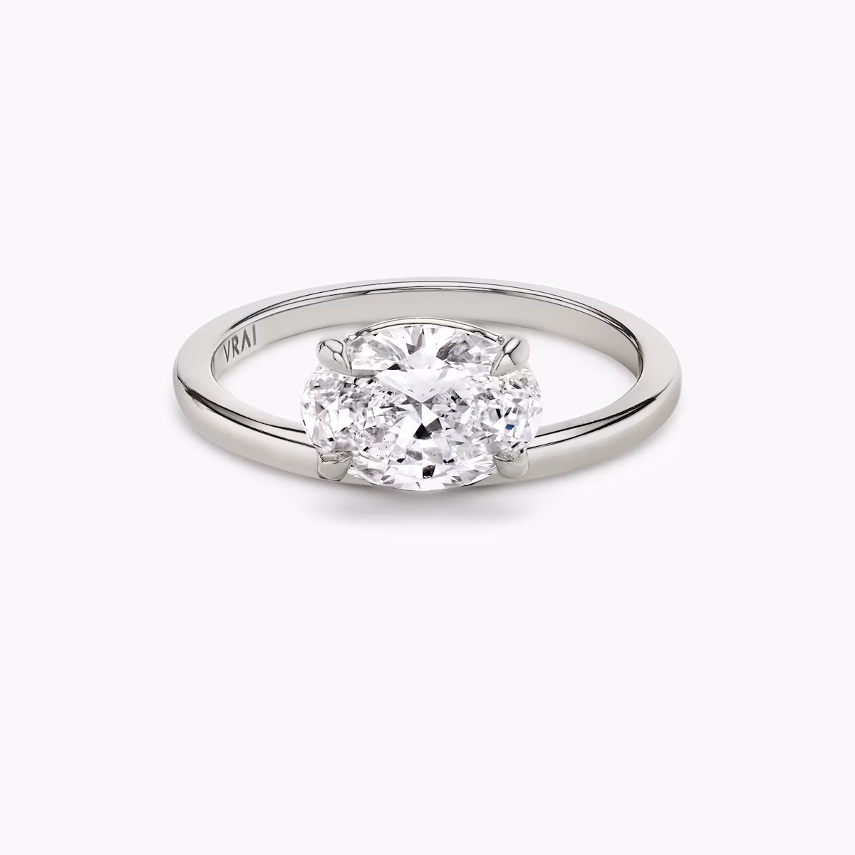 The Hover | Oval | 18k | White Gold | bandAccent: Plain | diamondOrientation: vertical | caratWeight: other