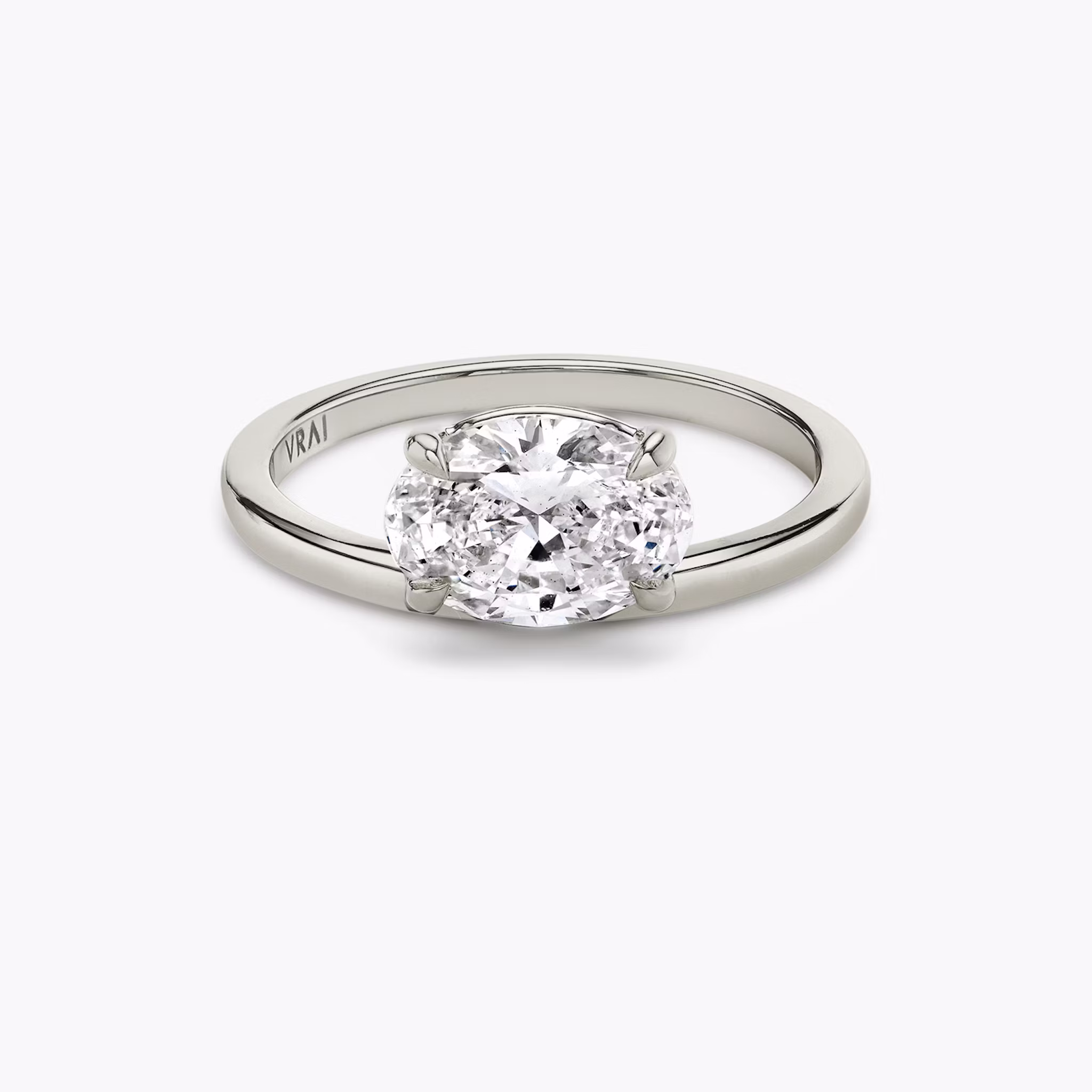 Hover Oval | White Gold