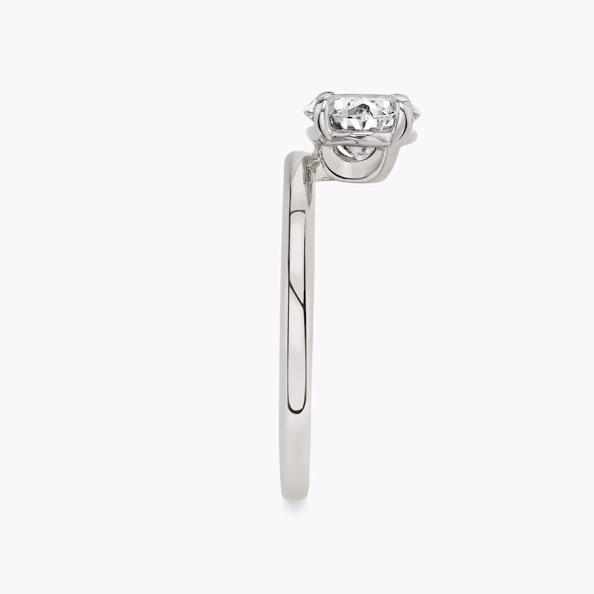 The Hover | Oval | 18k | White Gold | bandAccent: Plain | diamondOrientation: vertical | caratWeight: other