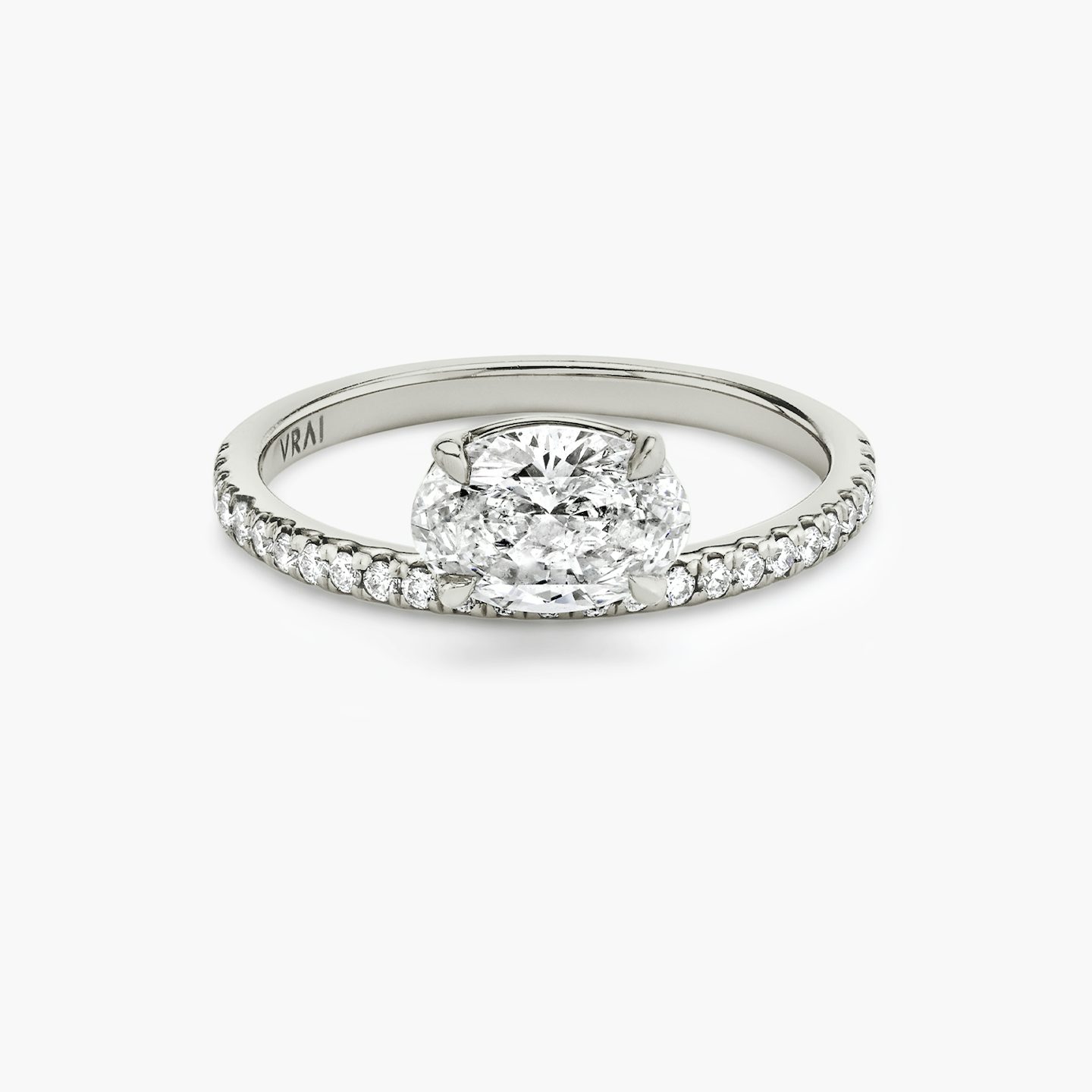 The Hover | Oval | Platinum | bandAccent: Pavé | diamondOrientation: vertical | caratWeight: other