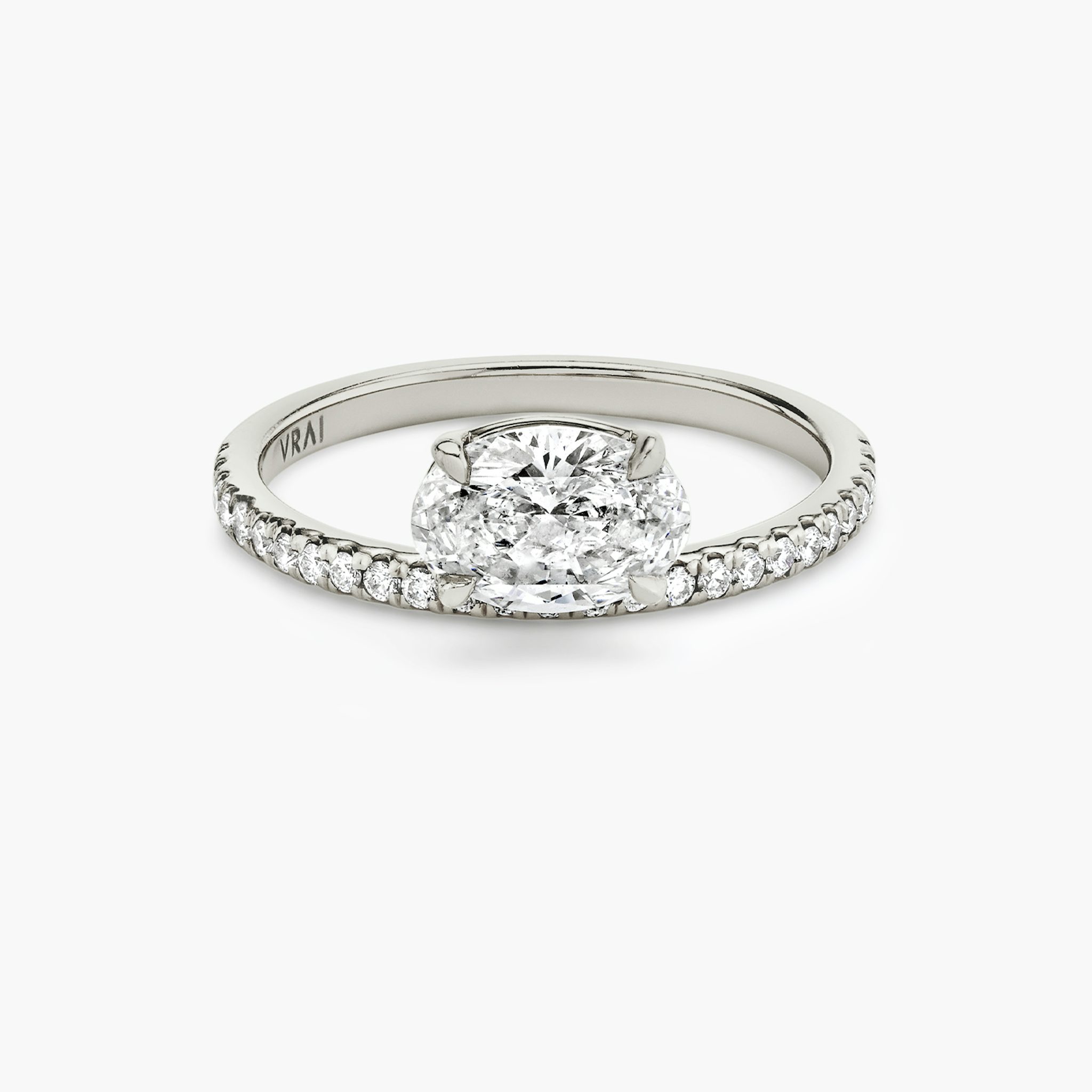 The Hover | Oval | Platinum | bandAccent: Pavé | diamondOrientation: vertical | caratWeight: other