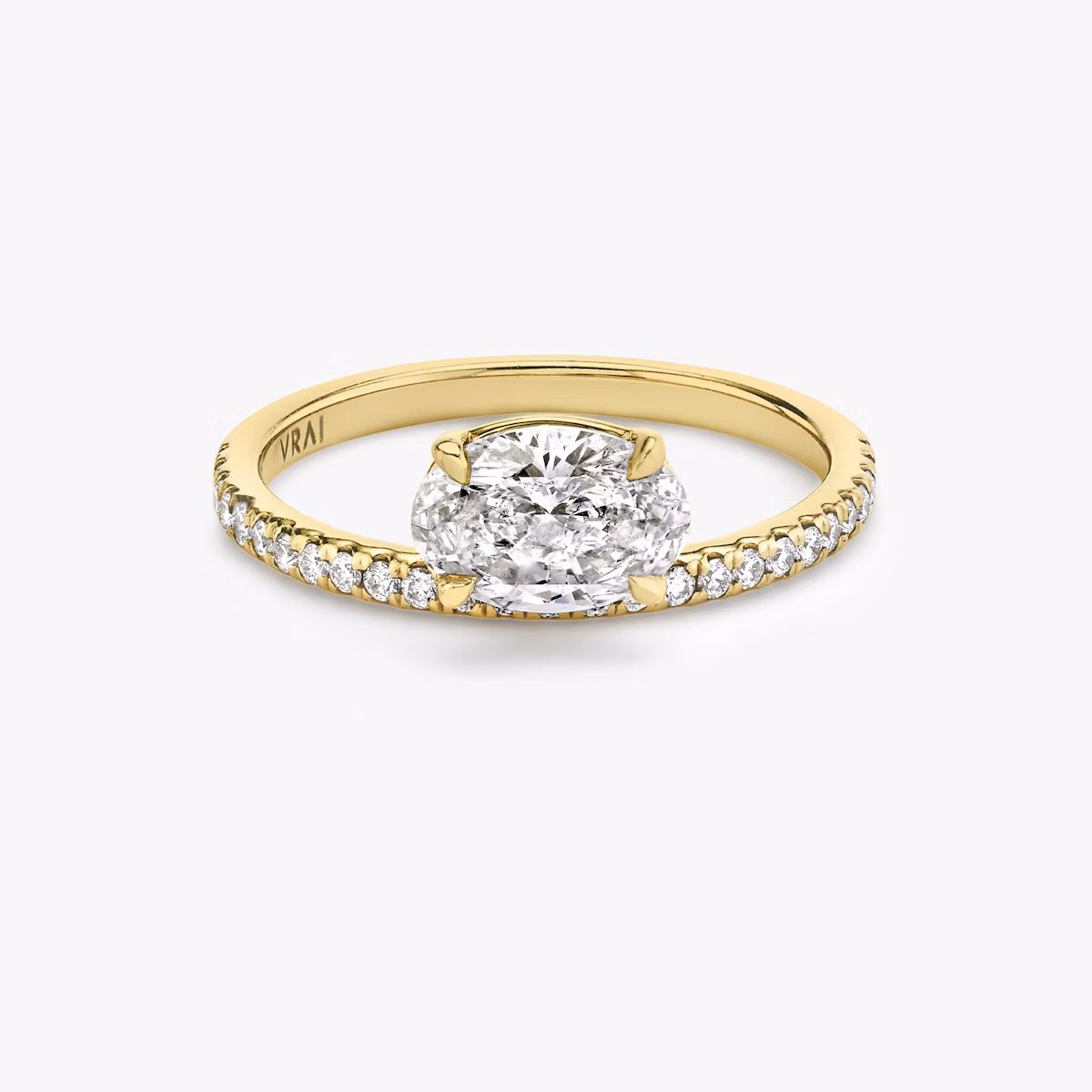 The Hover | Oval | 18k | Yellow Gold | bandAccent: Pavé | diamondOrientation: vertical | caratWeight: other