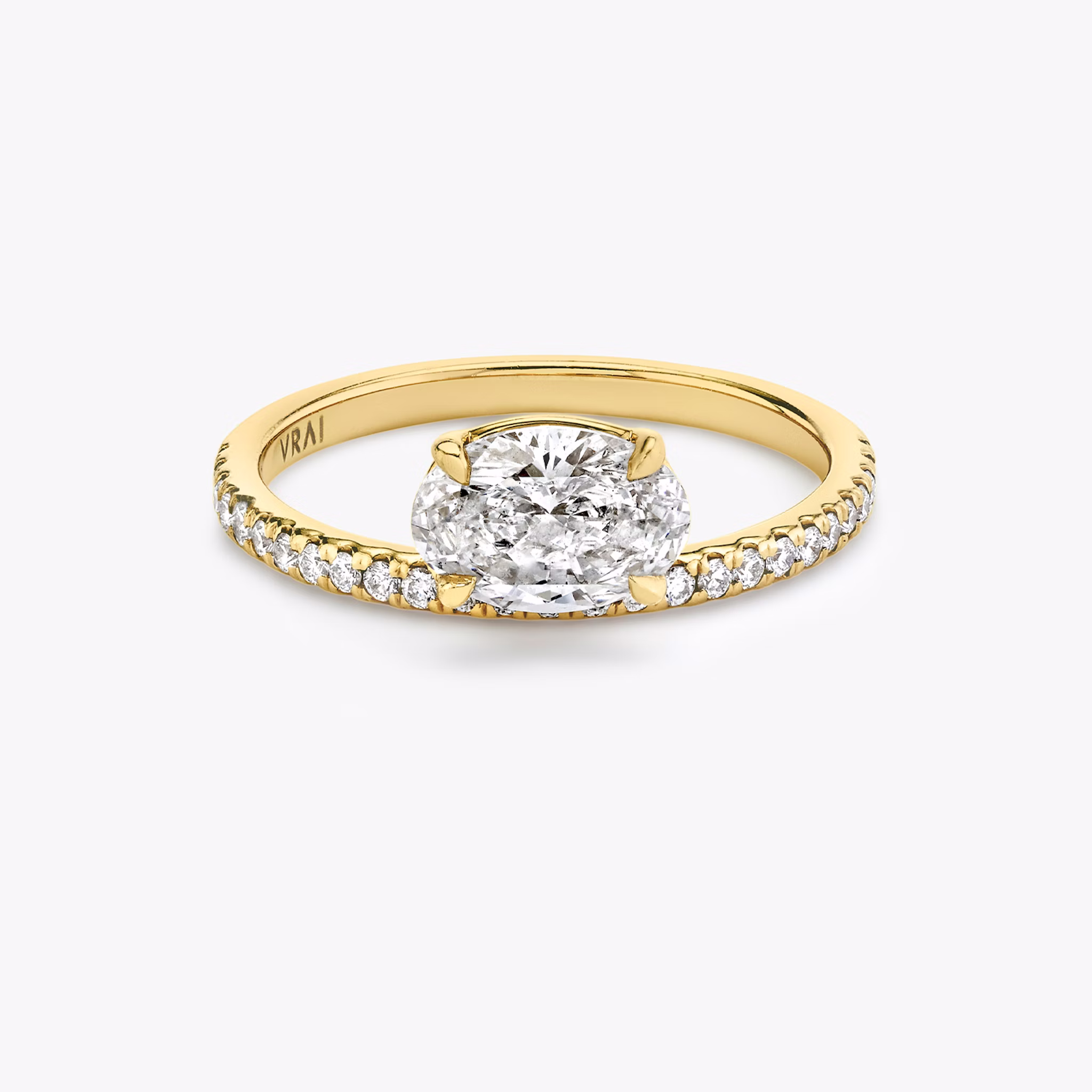 The Hover | Oval | 18k | Yellow Gold | bandAccent: Pavé | diamondOrientation: vertical | caratWeight: other