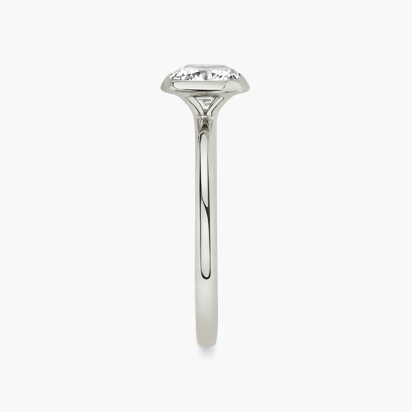 The Signature Bezel | Cushion | Platinum | bandAccent: Plain | diamondOrientation: vertical | caratWeight: other