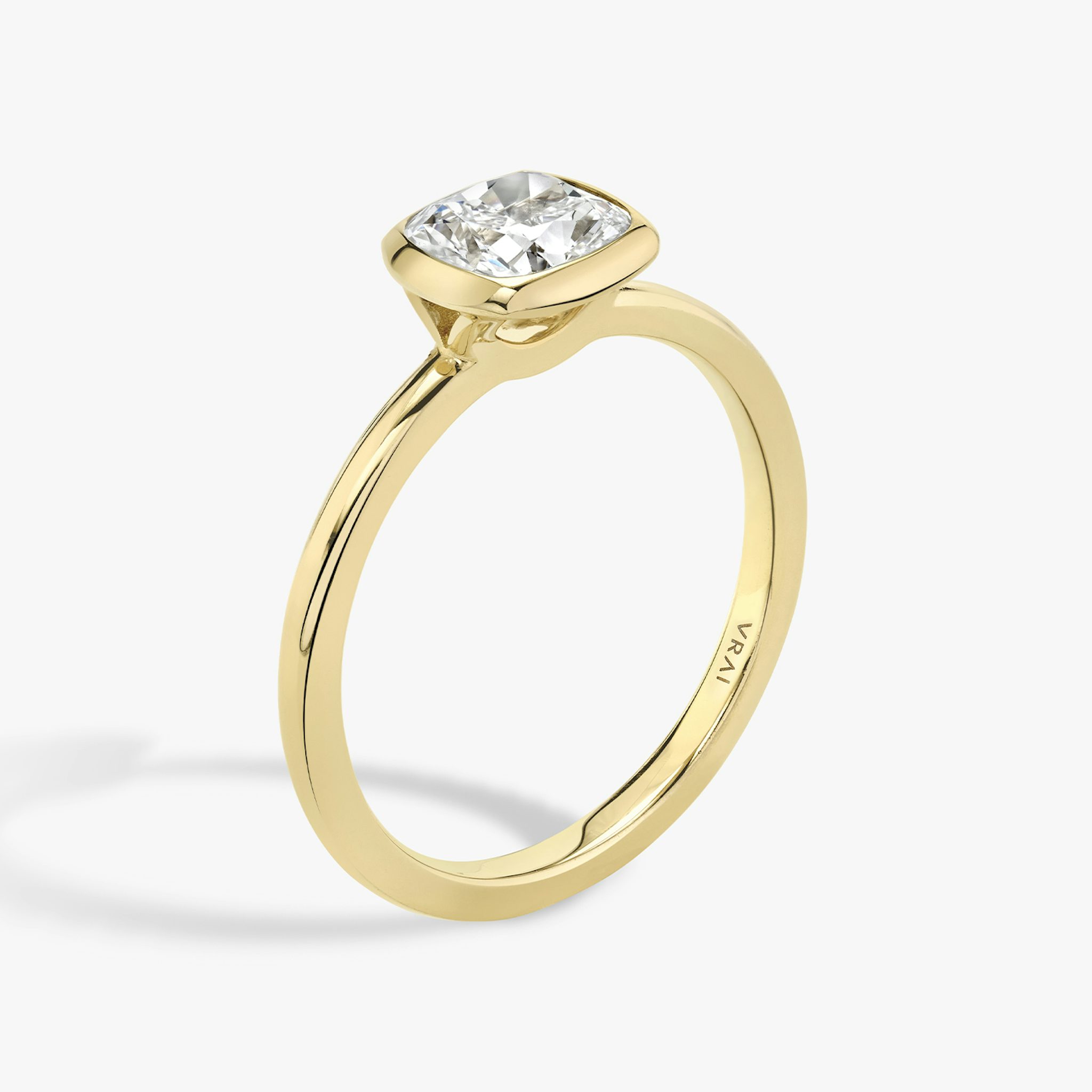 The Signature Bezel | Cushion | 18k | Yellow Gold | bandAccent: Plain | diamondOrientation: vertical | caratWeight: other