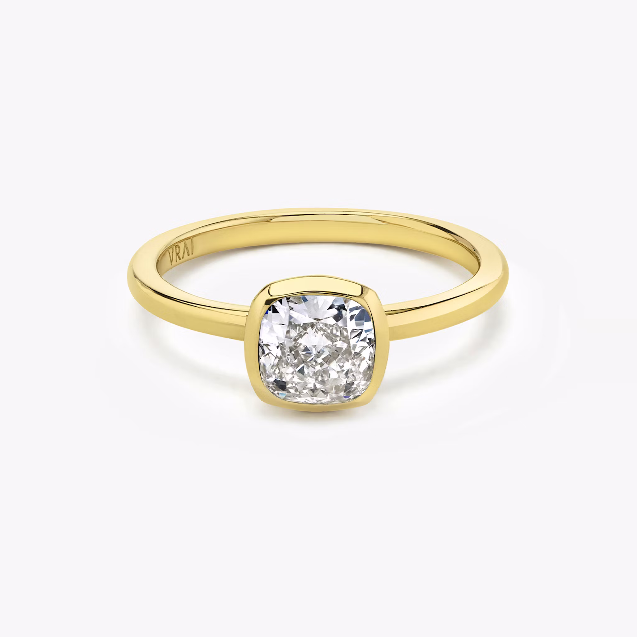 The Signature Bezel Cushion | Yellow Gold