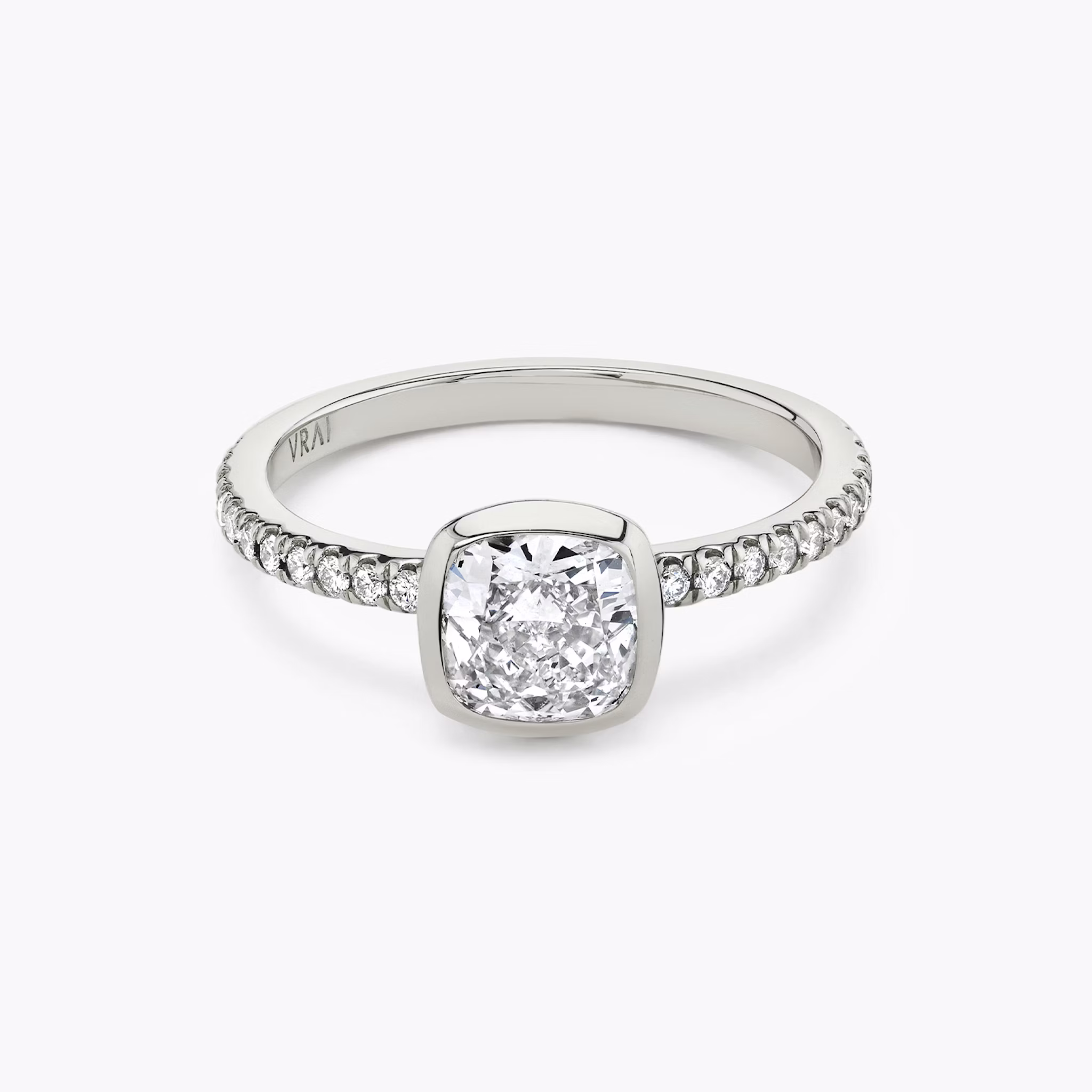 The Signature Bezel | Cushion | 18k | White Gold | bandAccent: Pavé | diamondOrientation: horizontal | caratWeight: other