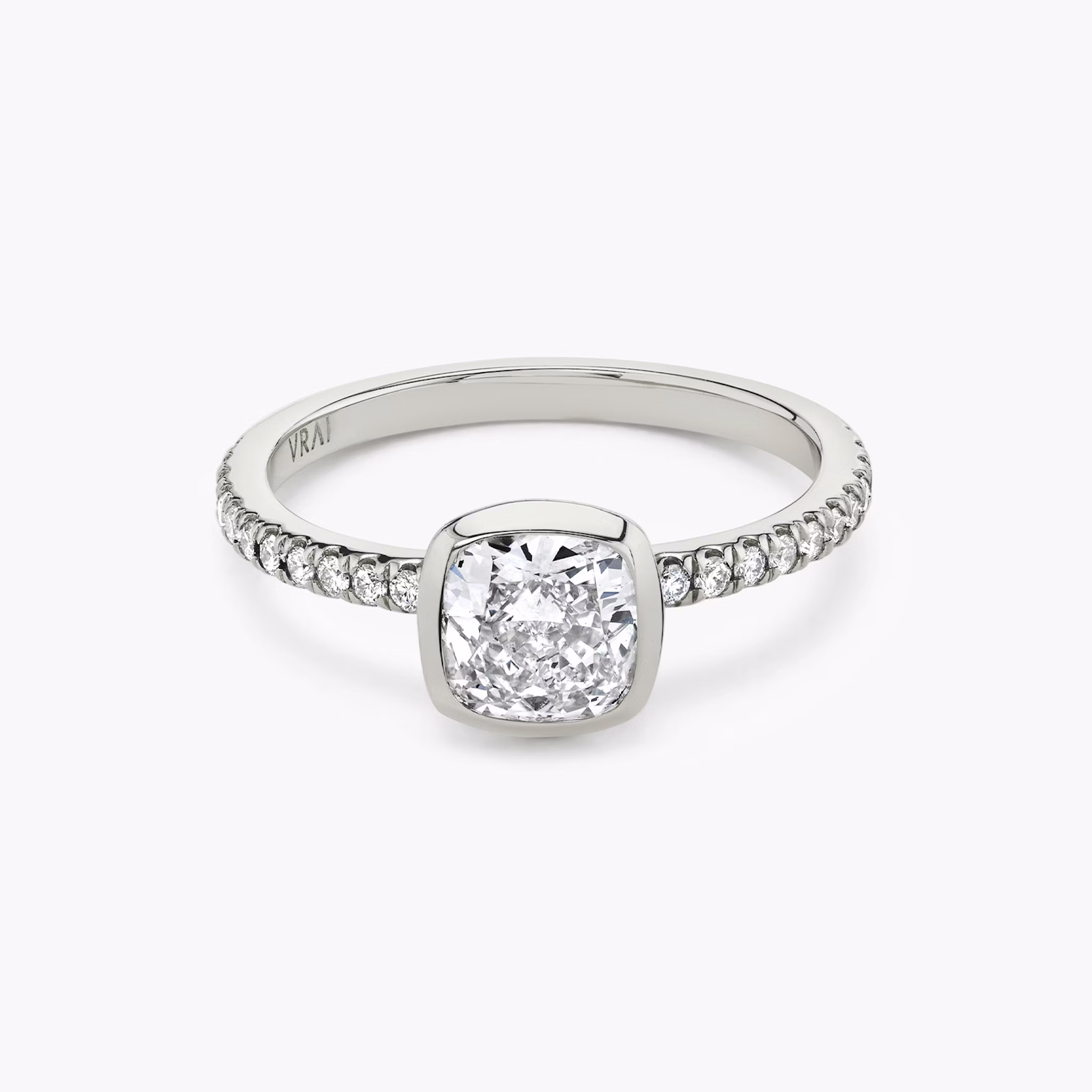 The Signature Bezel | Cushion | Platinum | bandAccent: Pavé | diamondOrientation: horizontal | caratWeight: other