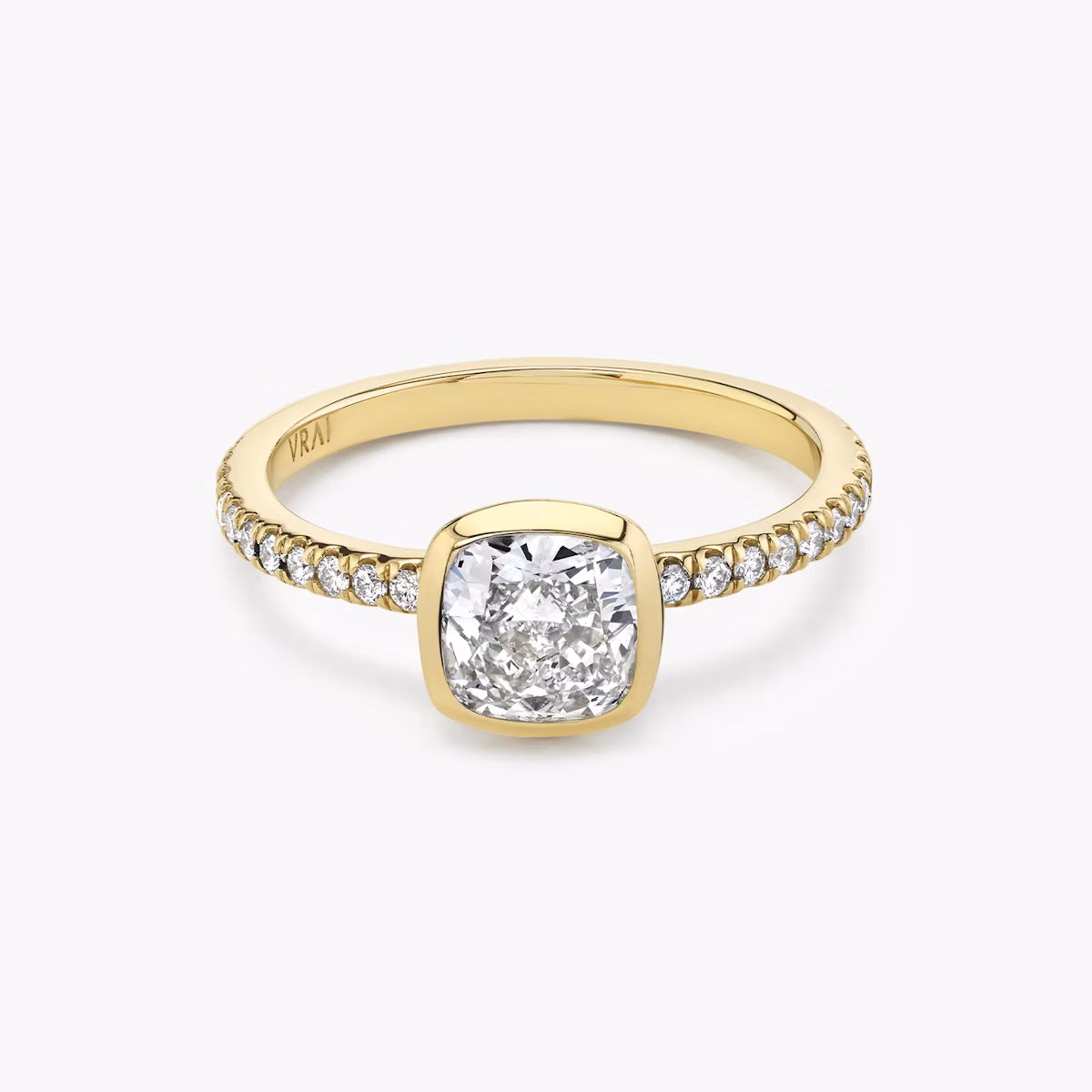 The Signature Bezel | Cushion | 18k | Yellow Gold | bandAccent: Pavé | diamondOrientation: vertical | caratWeight: other