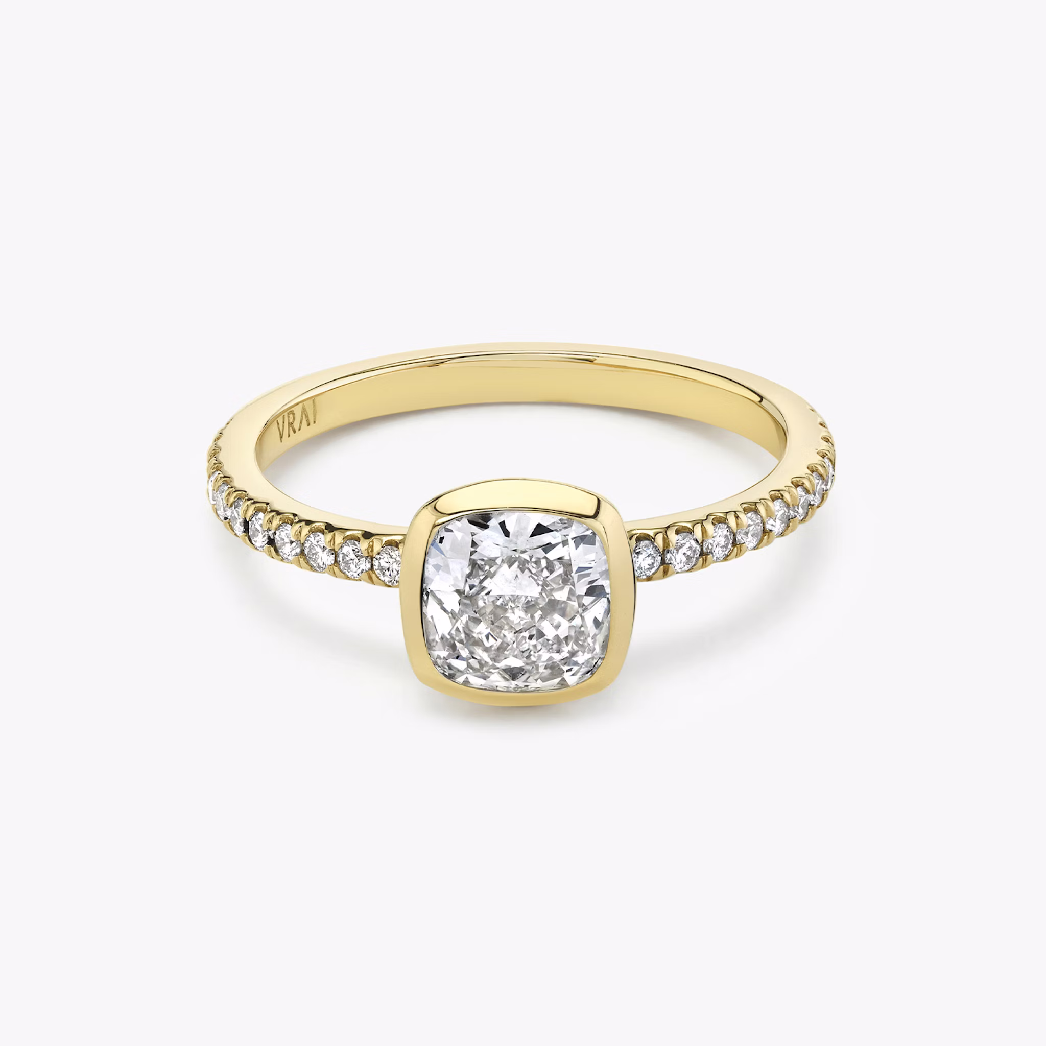 The Signature Bezel | Cushion | 18k | Yellow Gold | bandAccent: Pavé | diamondOrientation: vertical | caratWeight: other