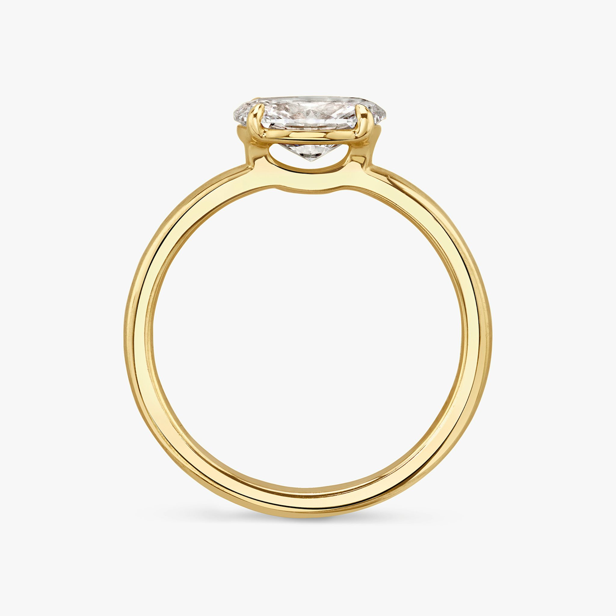 The Signature | Oval | 18k | Yellow Gold | bandAccent: Plain | bandWidth: standard | diamondOrientation: horizontal | hiddenHalo: no | caratWeight: other
