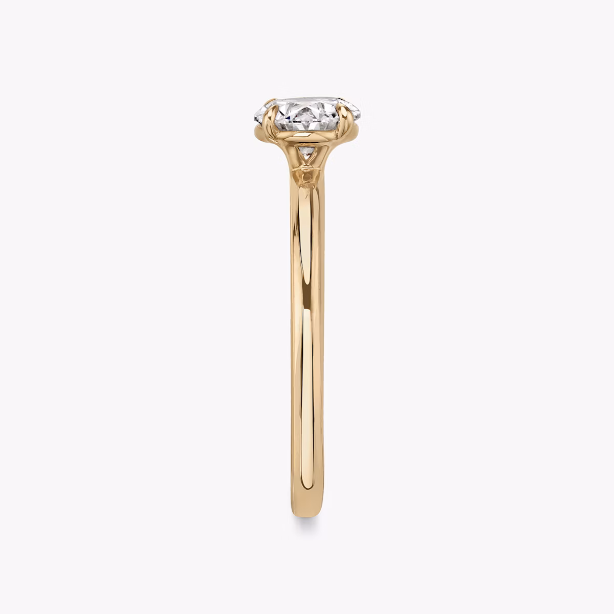 Anillo de compromiso Signature | Oval | 14k | Oro rosa | bandAccent: Simple | bandWidth: standard | diamondOrientation: horizontal | hiddenHalo: no | caratWeight: other