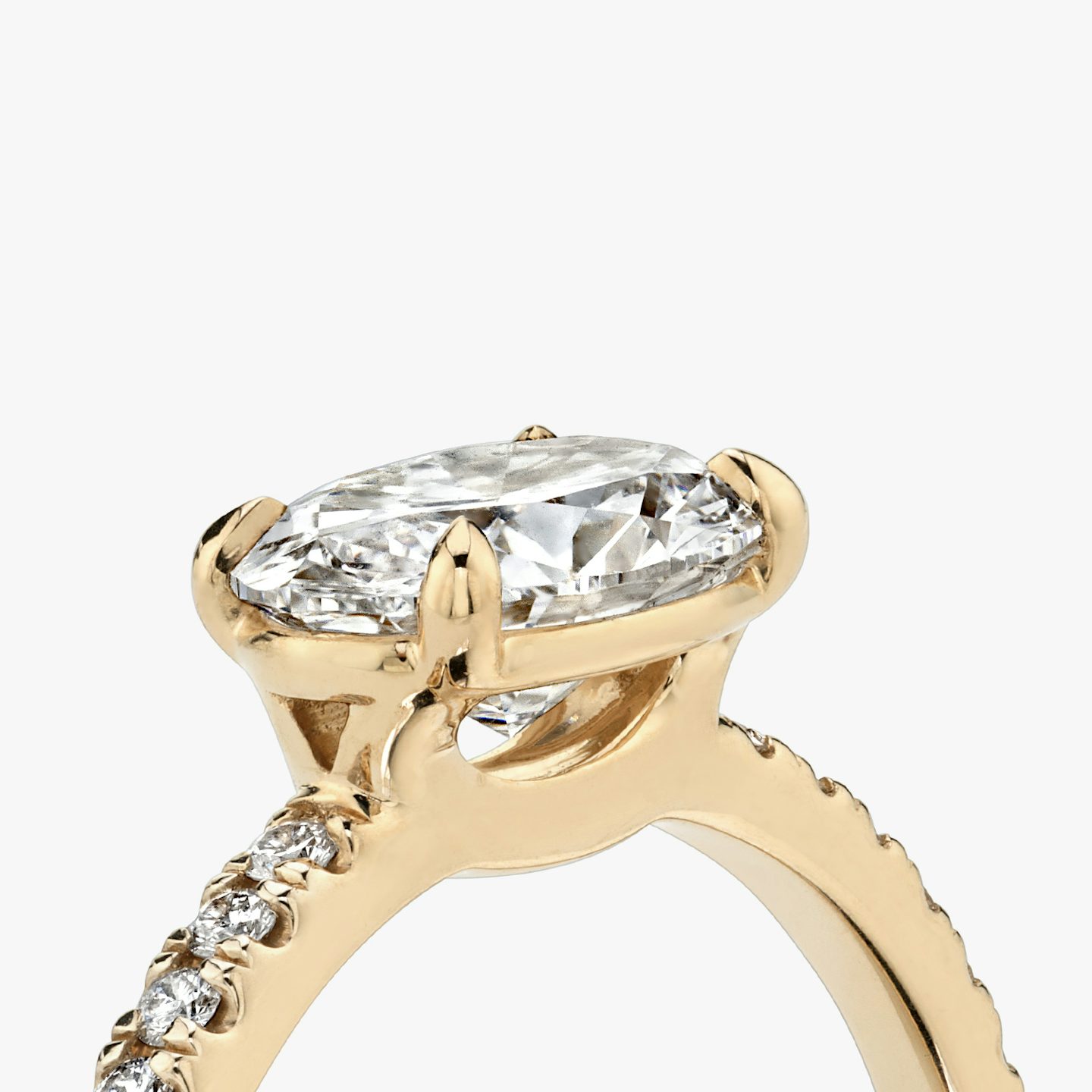 The Signature | Oval | 14k | Rose Gold | bandAccent: Pavé | bandWidth: standard | diamondOrientation: horizontal | hiddenHalo: no | caratWeight: other