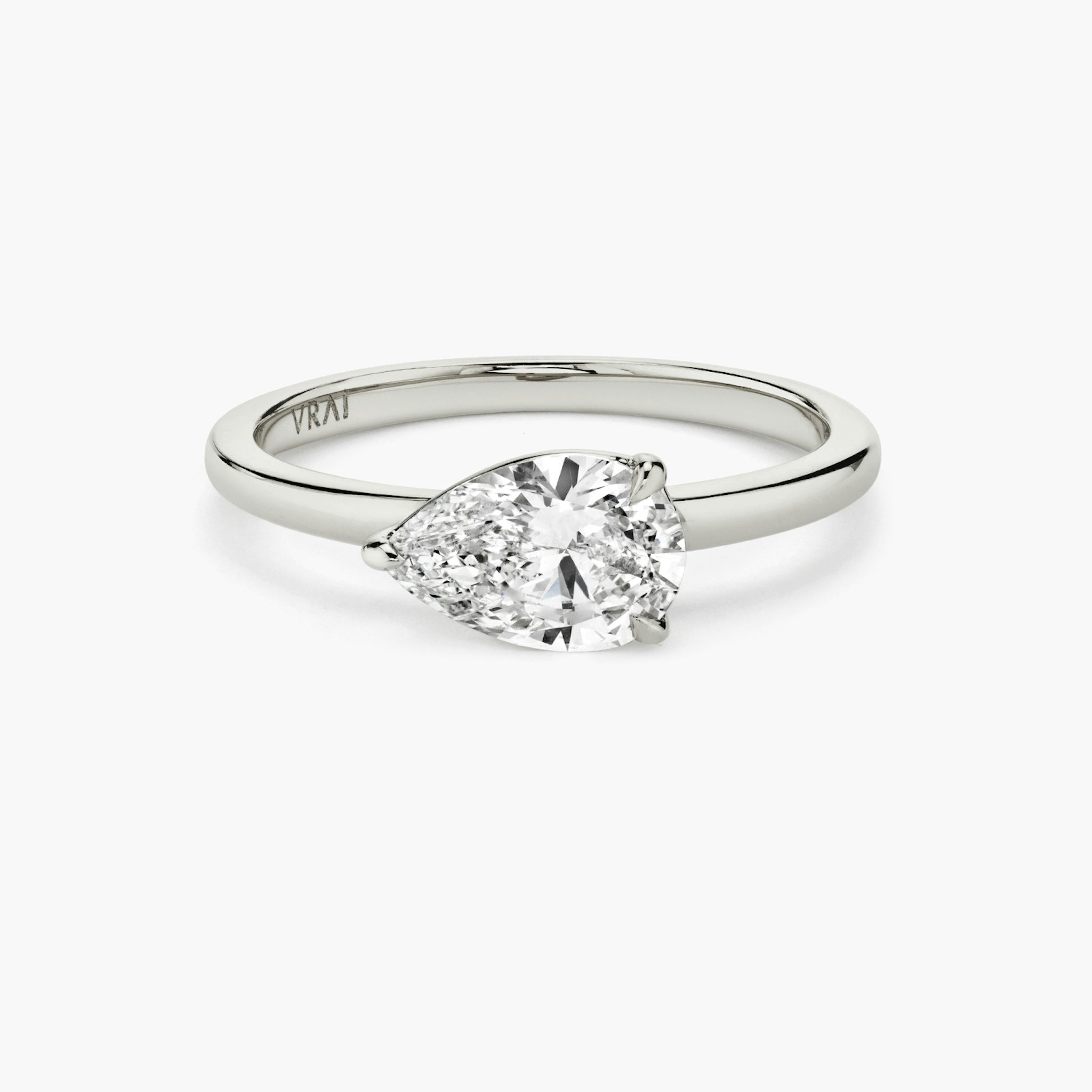 The Signature | Pear | 18k | White Gold | bandAccent: Plain | bandWidth: standard | diamondOrientation: horizontal | hiddenHalo: no | caratWeight: other