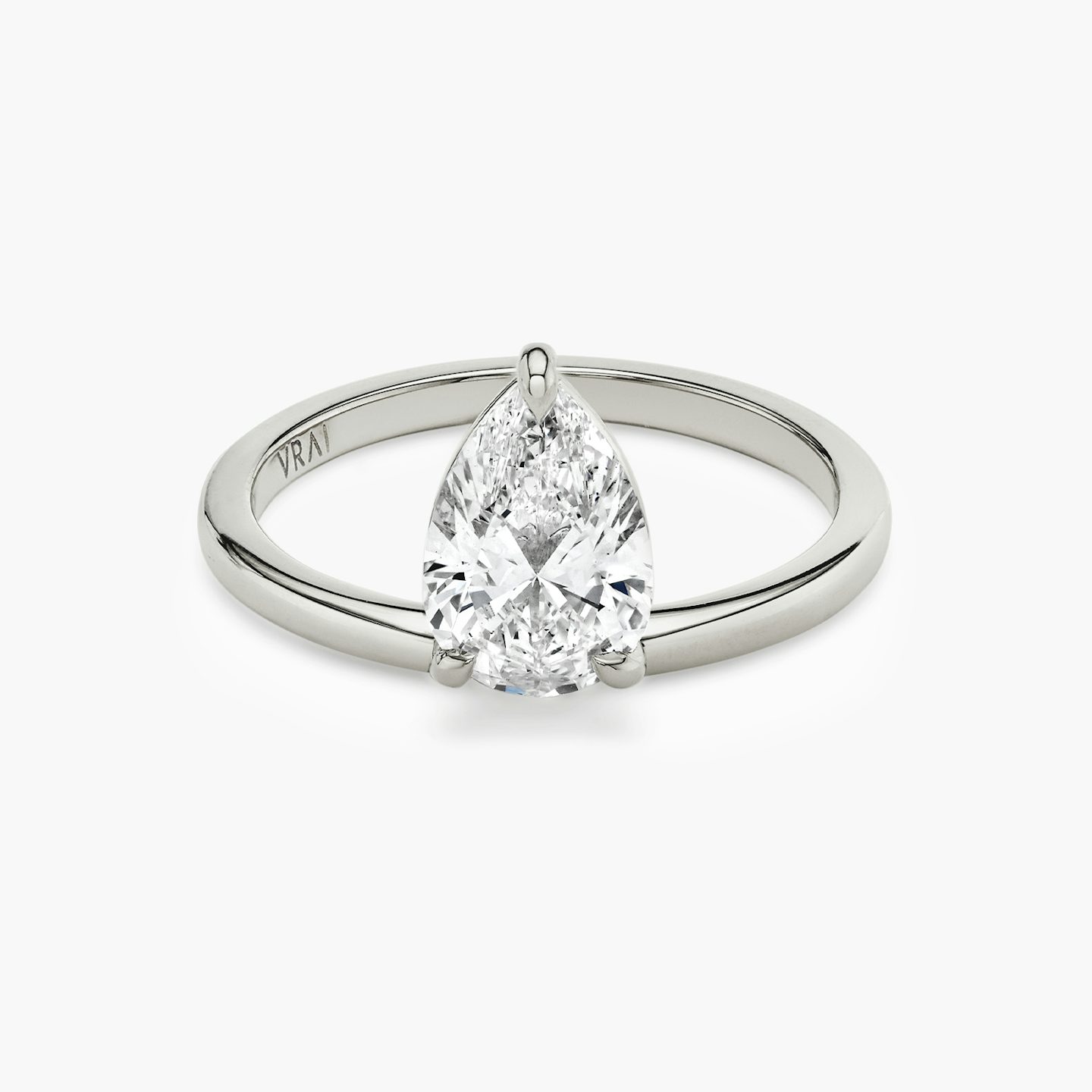 The Hover | Pear | 18k | White Gold | bandAccent: Plain | diamondOrientation: vertical | caratWeight: other