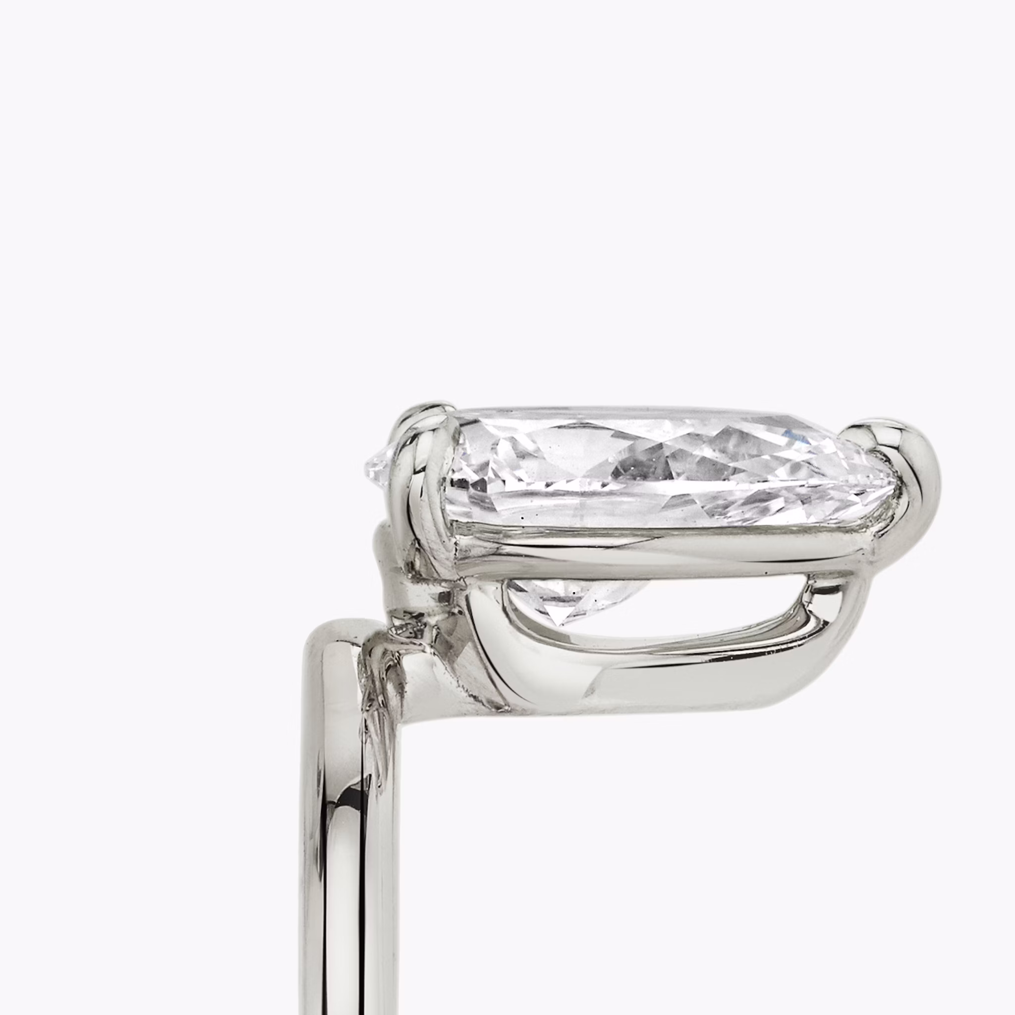 The Hover | Pear | 18k | White Gold | bandAccent: Plain | diamondOrientation: vertical | caratWeight: other