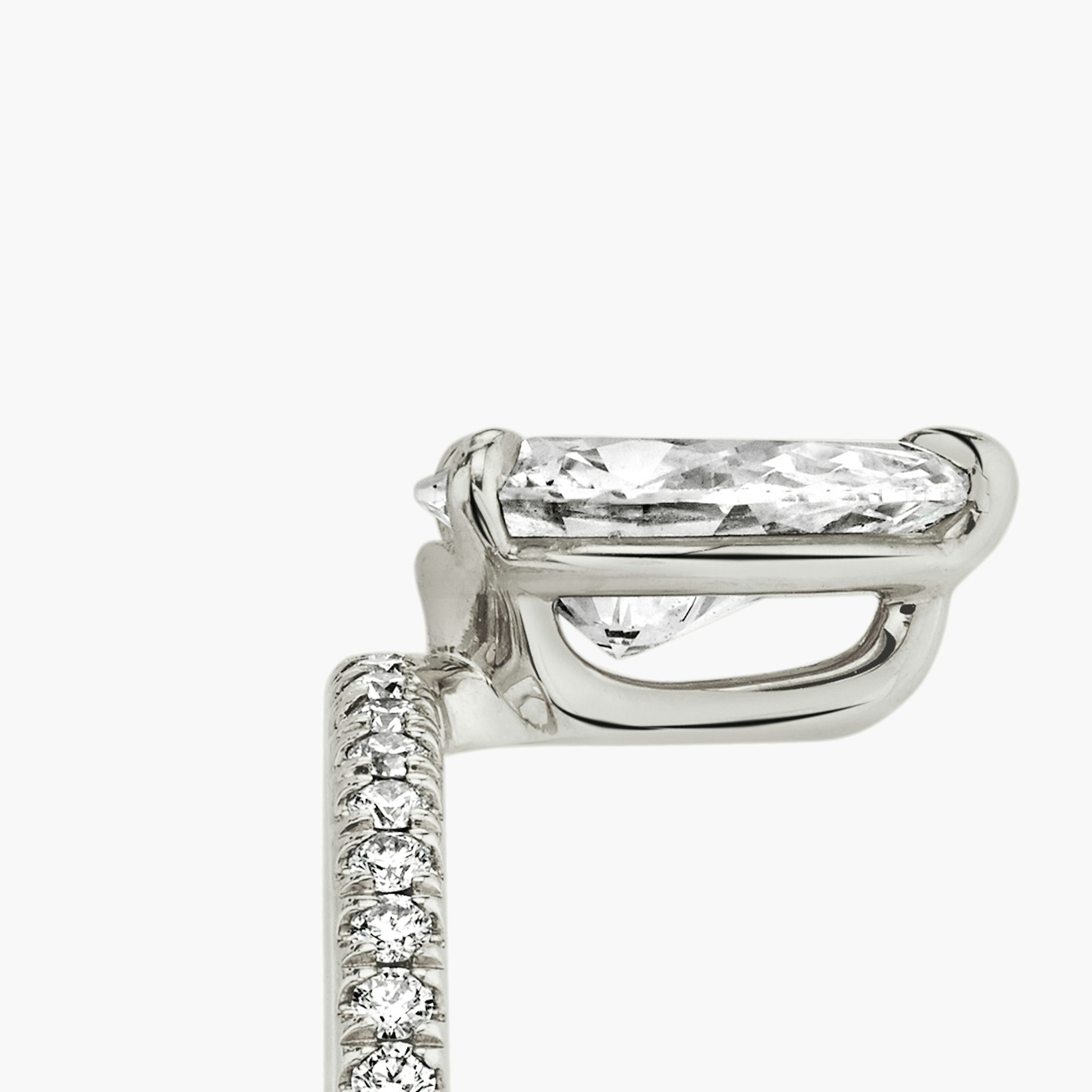 The Hover | Pear | 18k | White Gold | bandAccent: Pavé | diamondOrientation: vertical | caratWeight: other