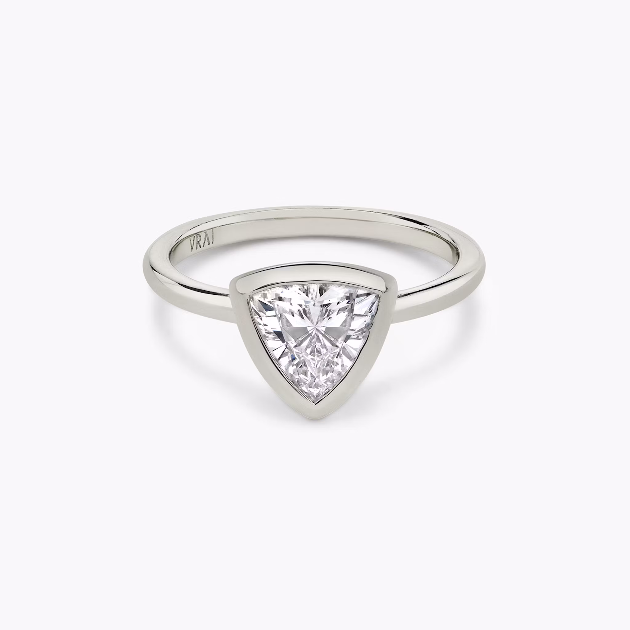 The Signature Bezel Trillion | Platinum