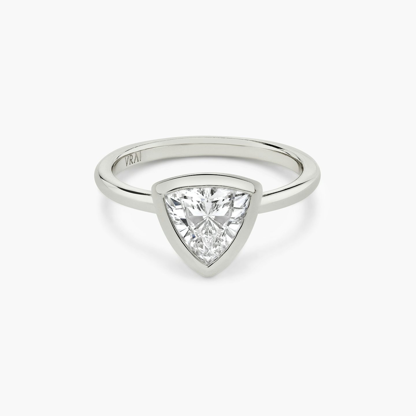 The Signature Bezel | Trillion | Platinum | bandAccent: Plain | diamondOrientation: vertical | caratWeight: other