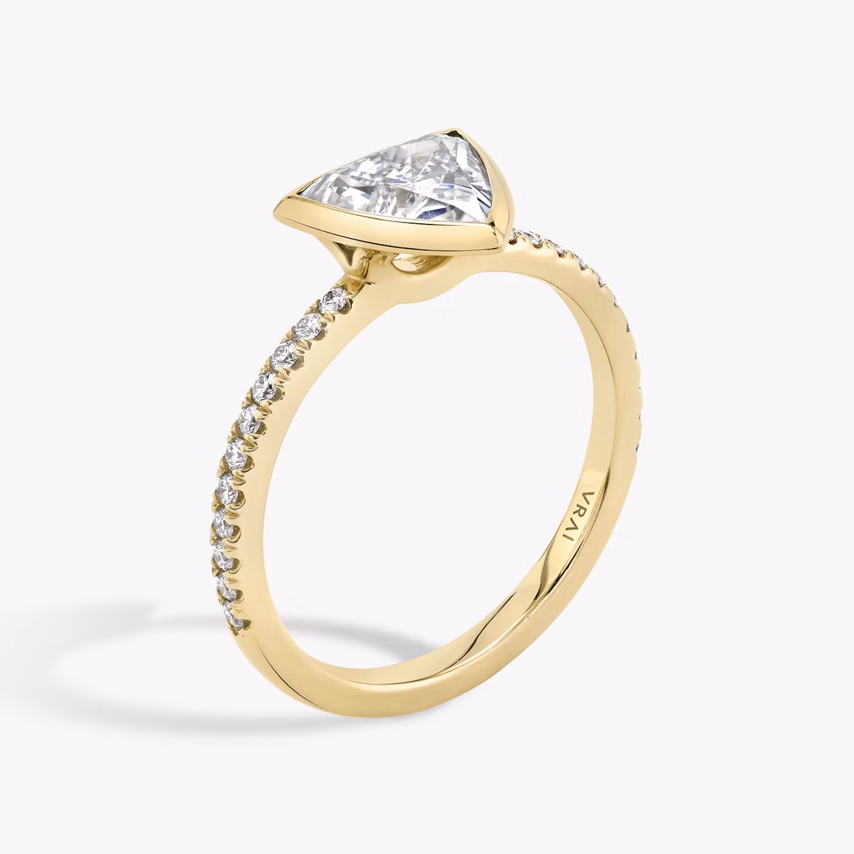The Signature Bezel | Trillion | 18k | Yellow Gold | bandAccent: Pavé | diamondOrientation: vertical | caratWeight: other
