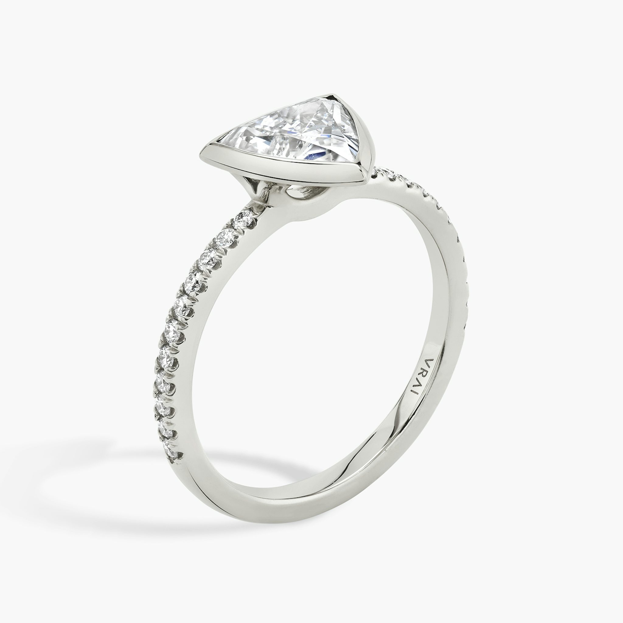 The Signature Bezel | Trillion | 18k | White Gold | bandAccent: Pavé | diamondOrientation: horizontal | caratWeight: other