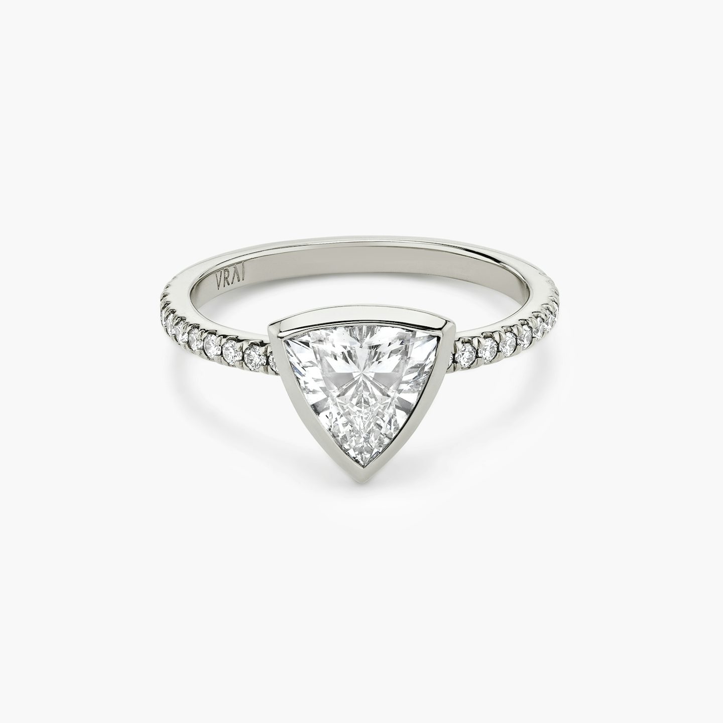 The Signature Bezel | Trillion | 18k | White Gold | bandAccent: Pavé | diamondOrientation: horizontal | caratWeight: other
