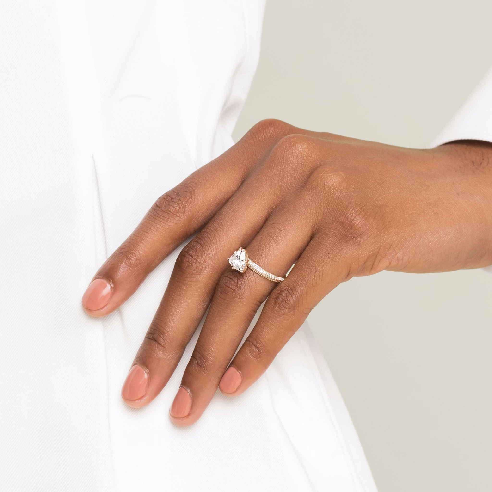 The Knife-Edge | Trillion | 14k | Rose Gold | bandAccent: Pavé | hiddenHalo: no | diamondOrientation: vertical | caratWeight: other