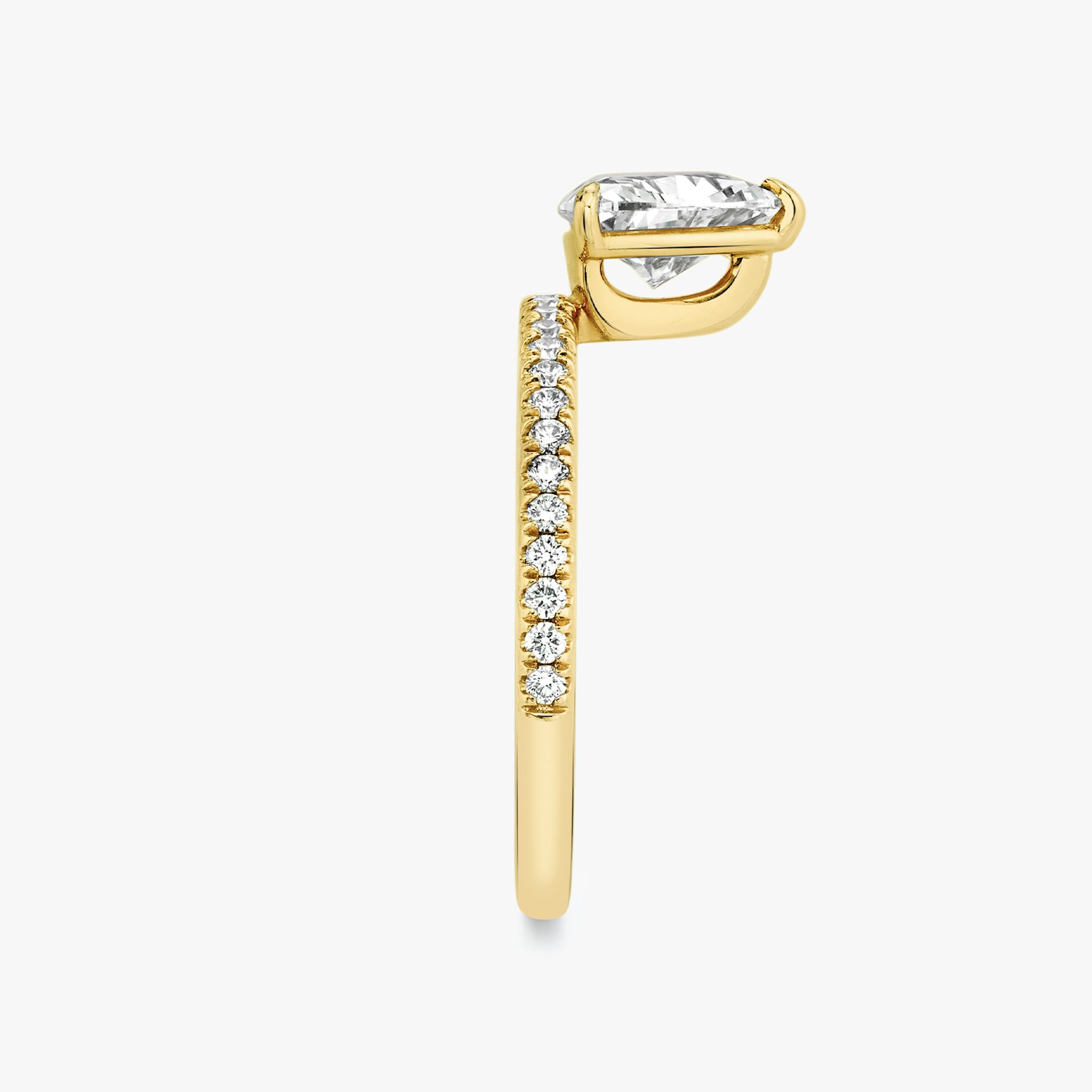 The Hover | Trillion | 18k | Yellow Gold | bandAccent: Pavé | diamondOrientation: vertical | caratWeight: other